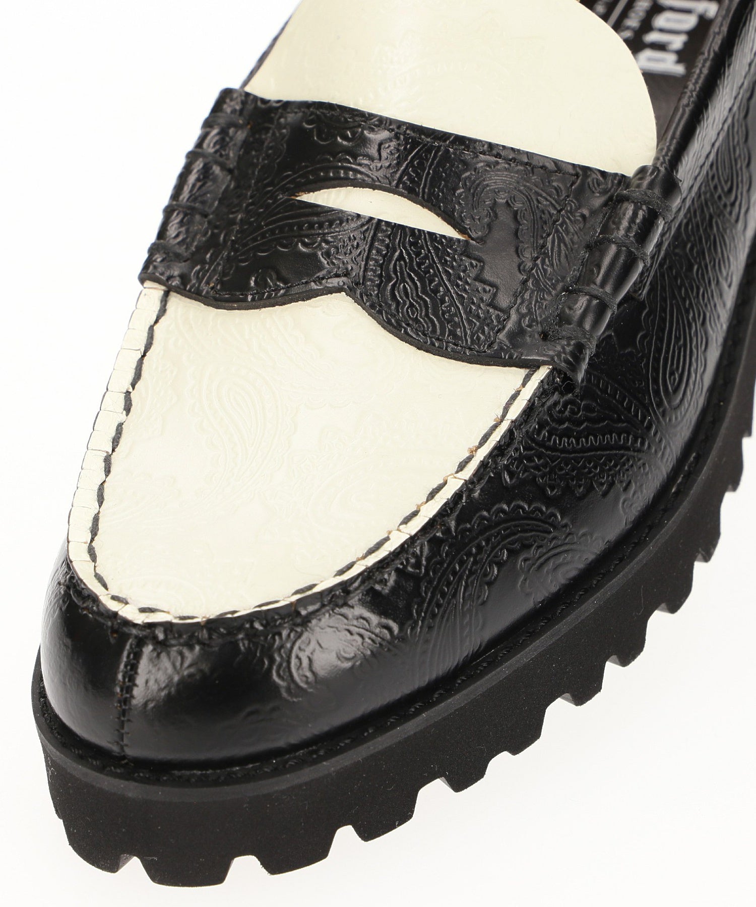 The Kenford fine shoes/TANK SOLE LOAFERS BLACK WHITE PAISLEY