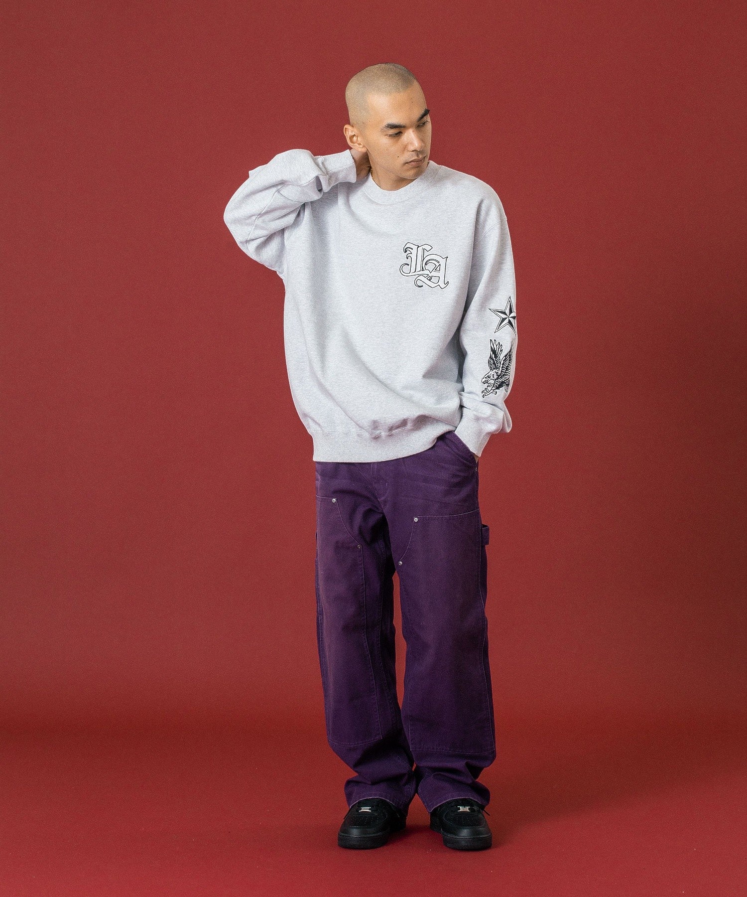 VARSITY CREWNECK SWEATSHIRT