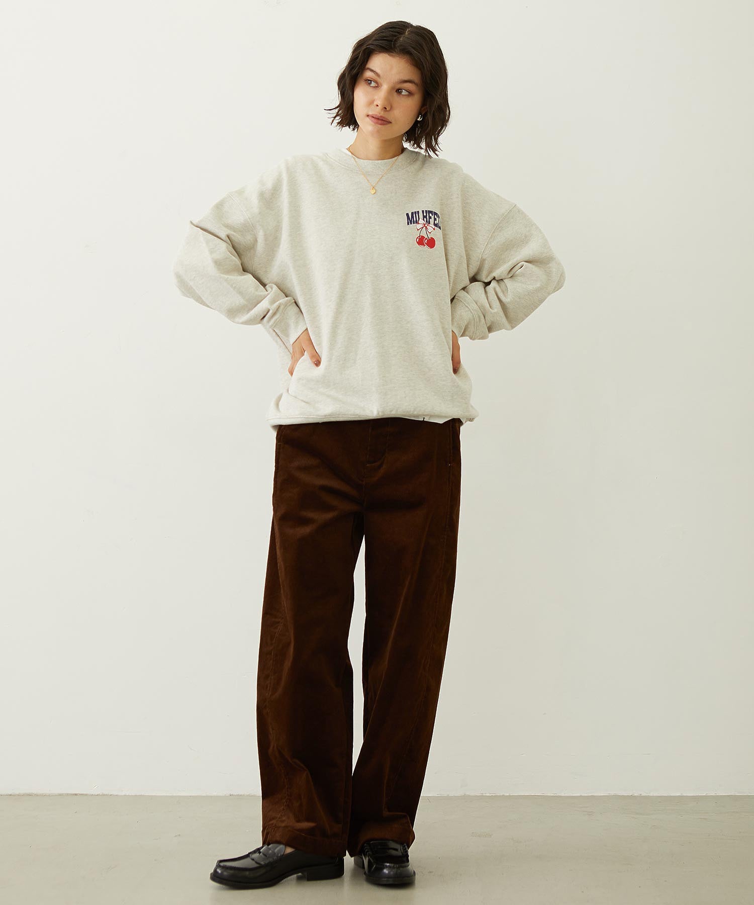 RIBBON AND CHERRY SWEAT TOP