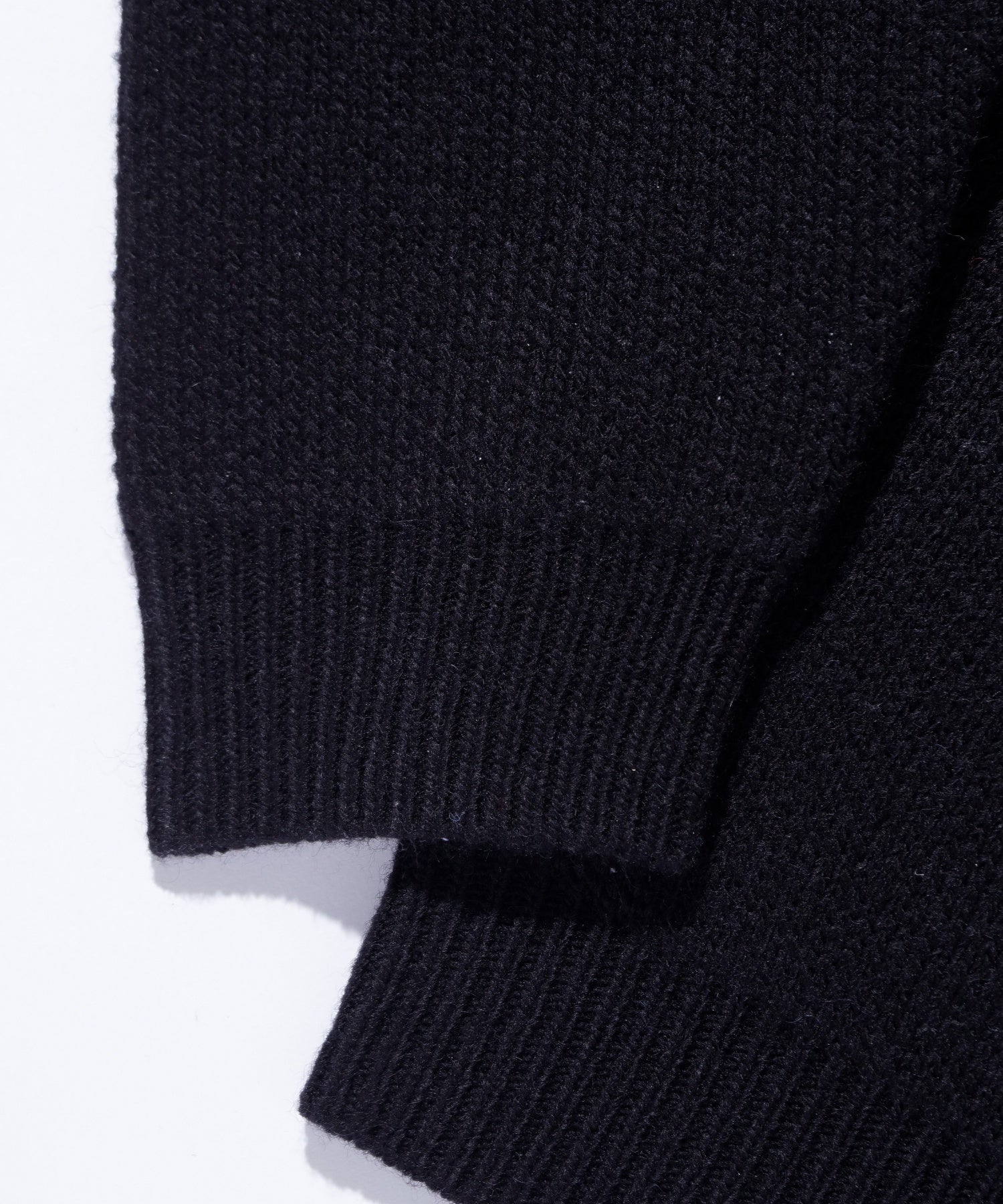 GORILLA CREWNECK KNIT SWEATER