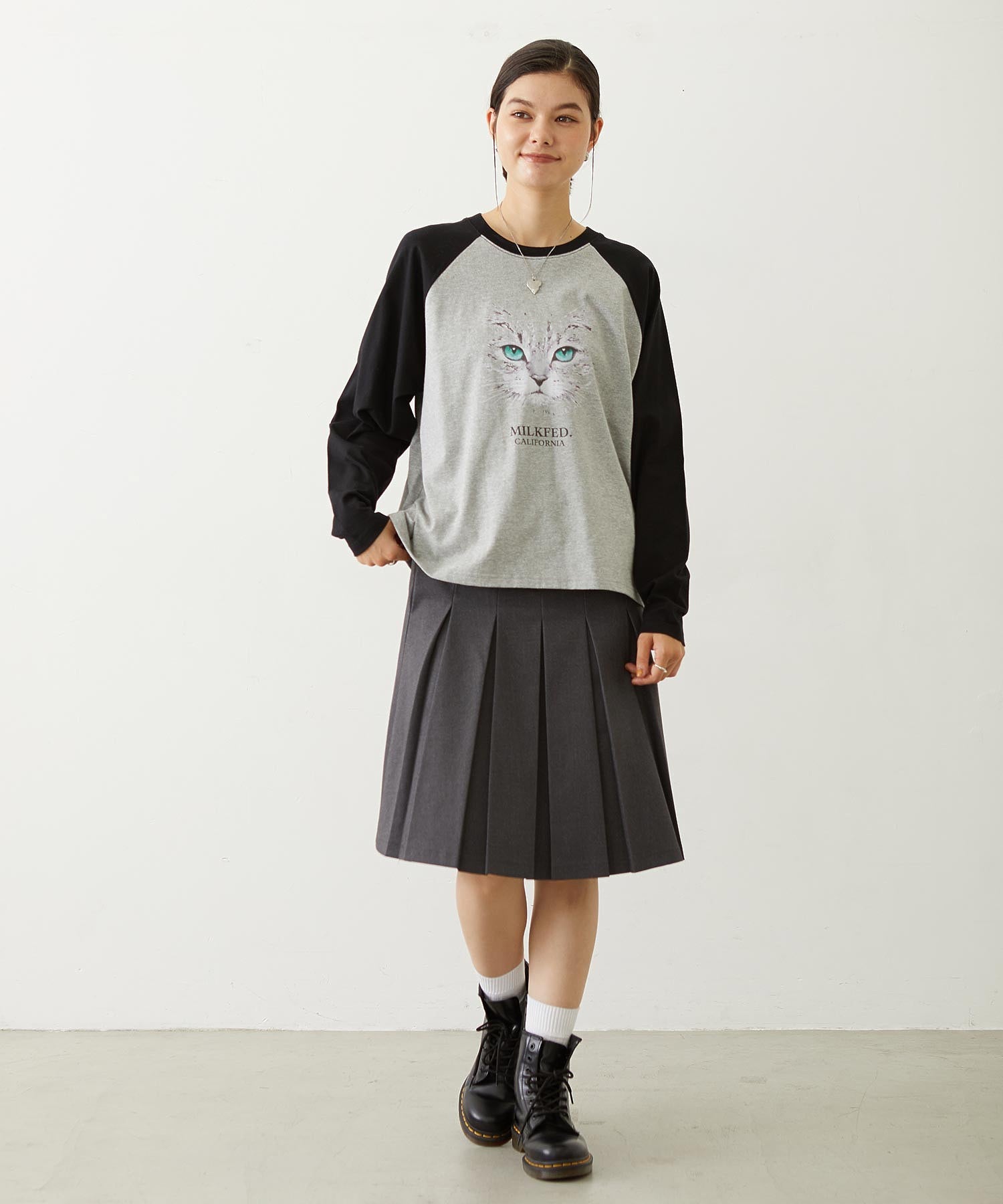 CAT HEART EYES B/B TEE