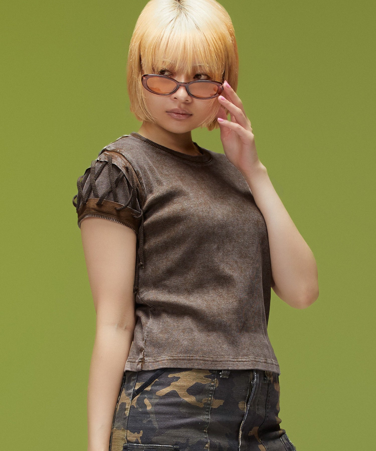 FADED LACED UP SLEEVE S/S COMPACT TOP