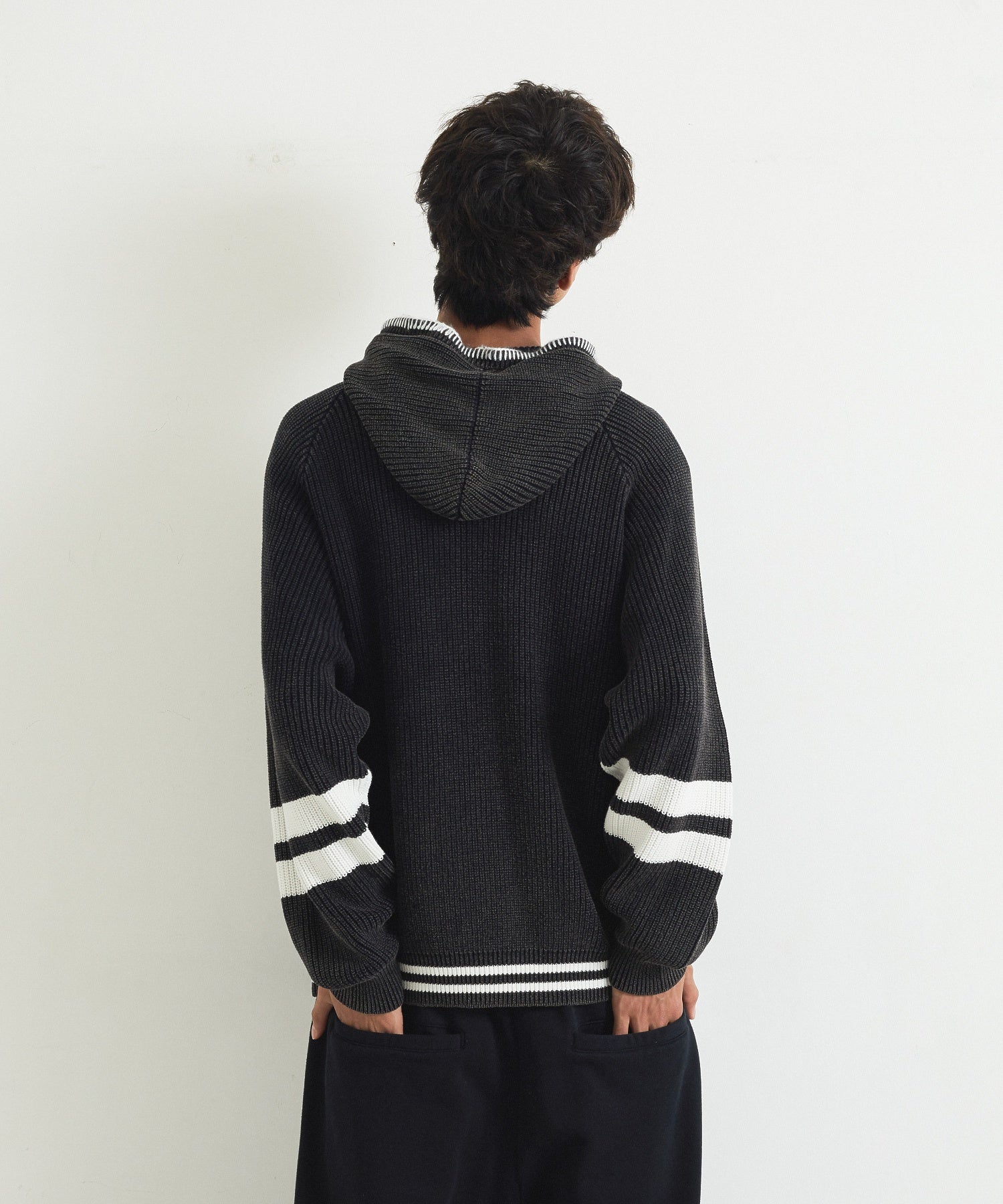 FADED ZIP HOODED SWEATER