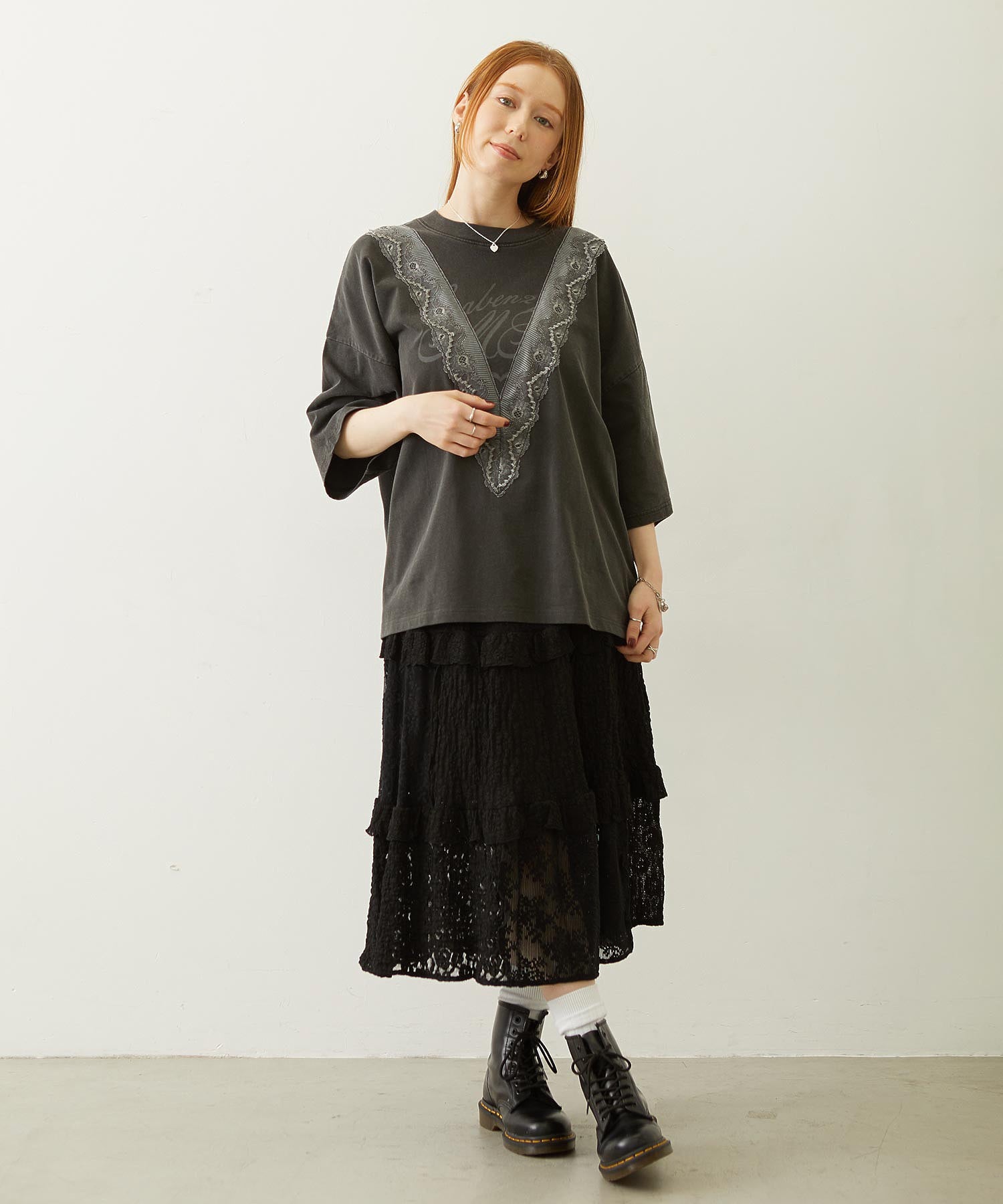 LACE S/S TOP