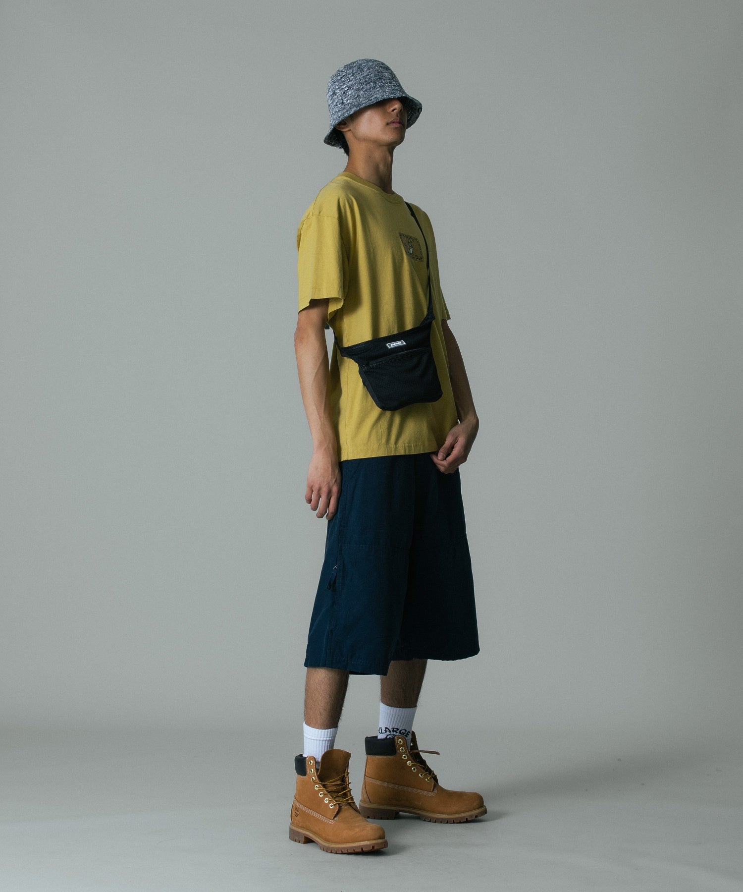 MESH SHOULDER BAG