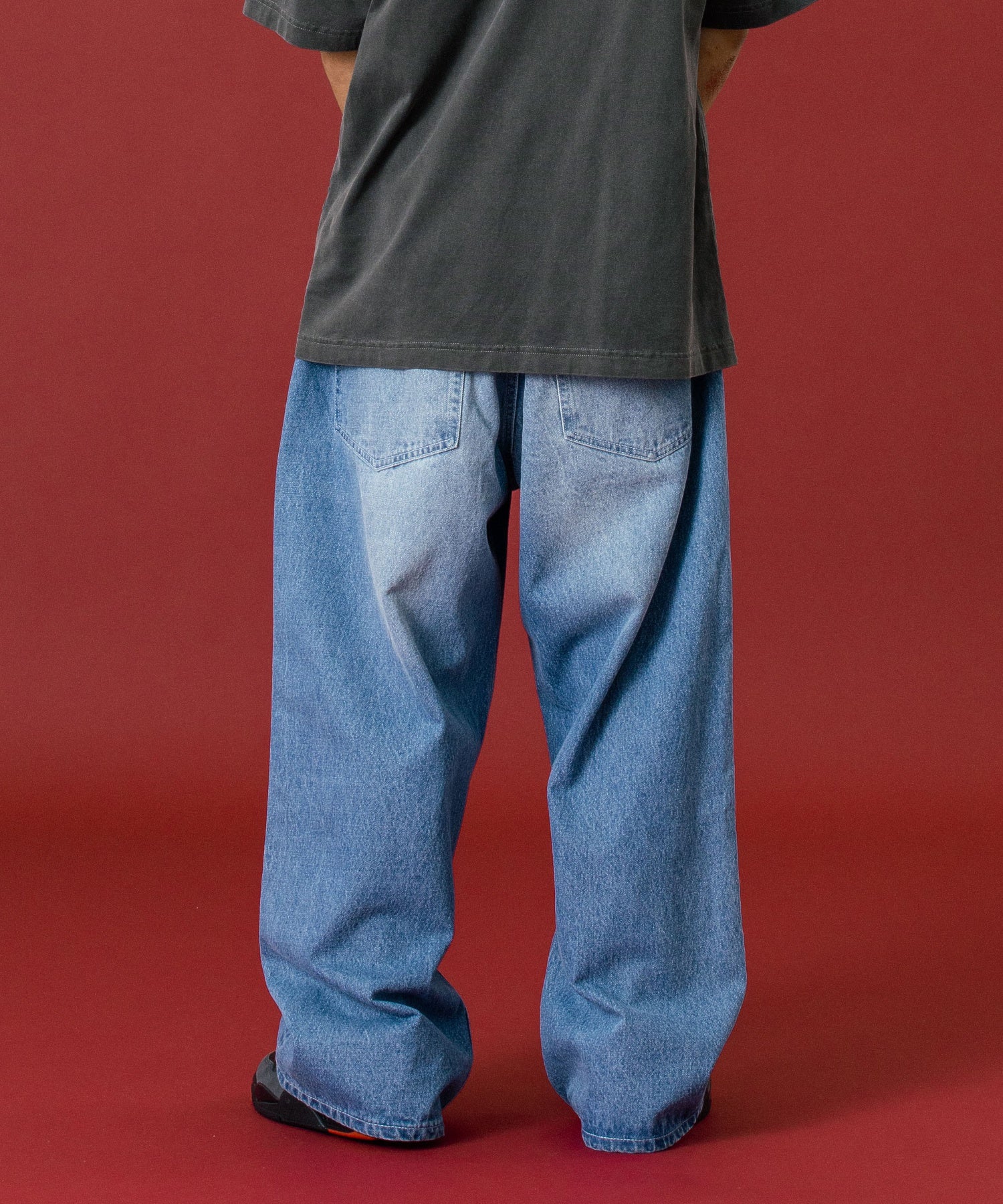 WASHED BAGGY DENIM PANTS