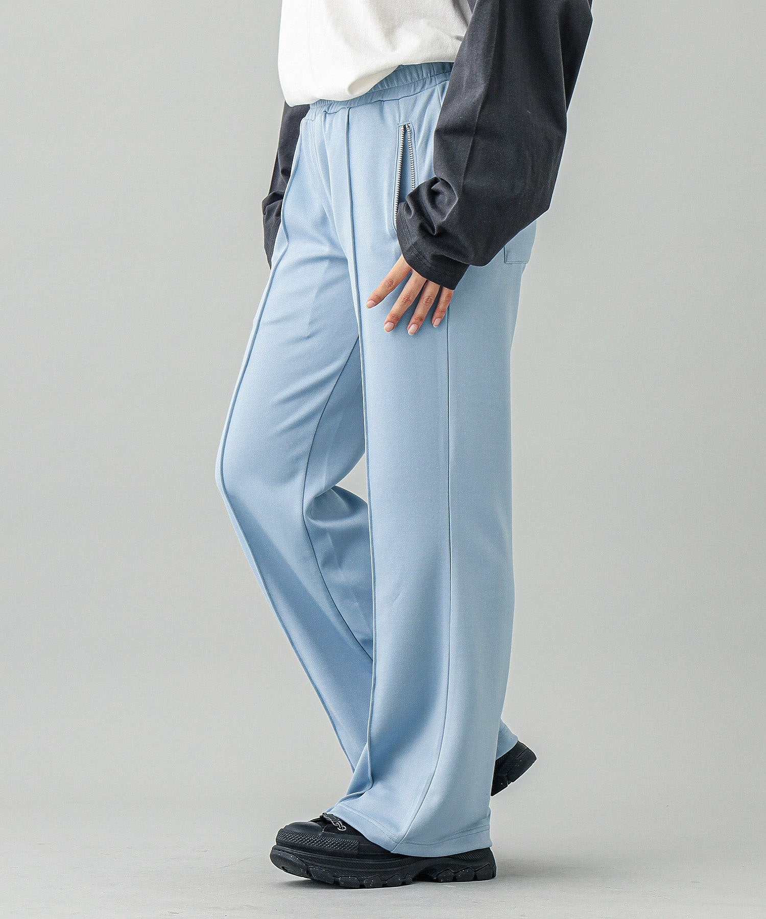 model　H:161cm 着用サイズ:M