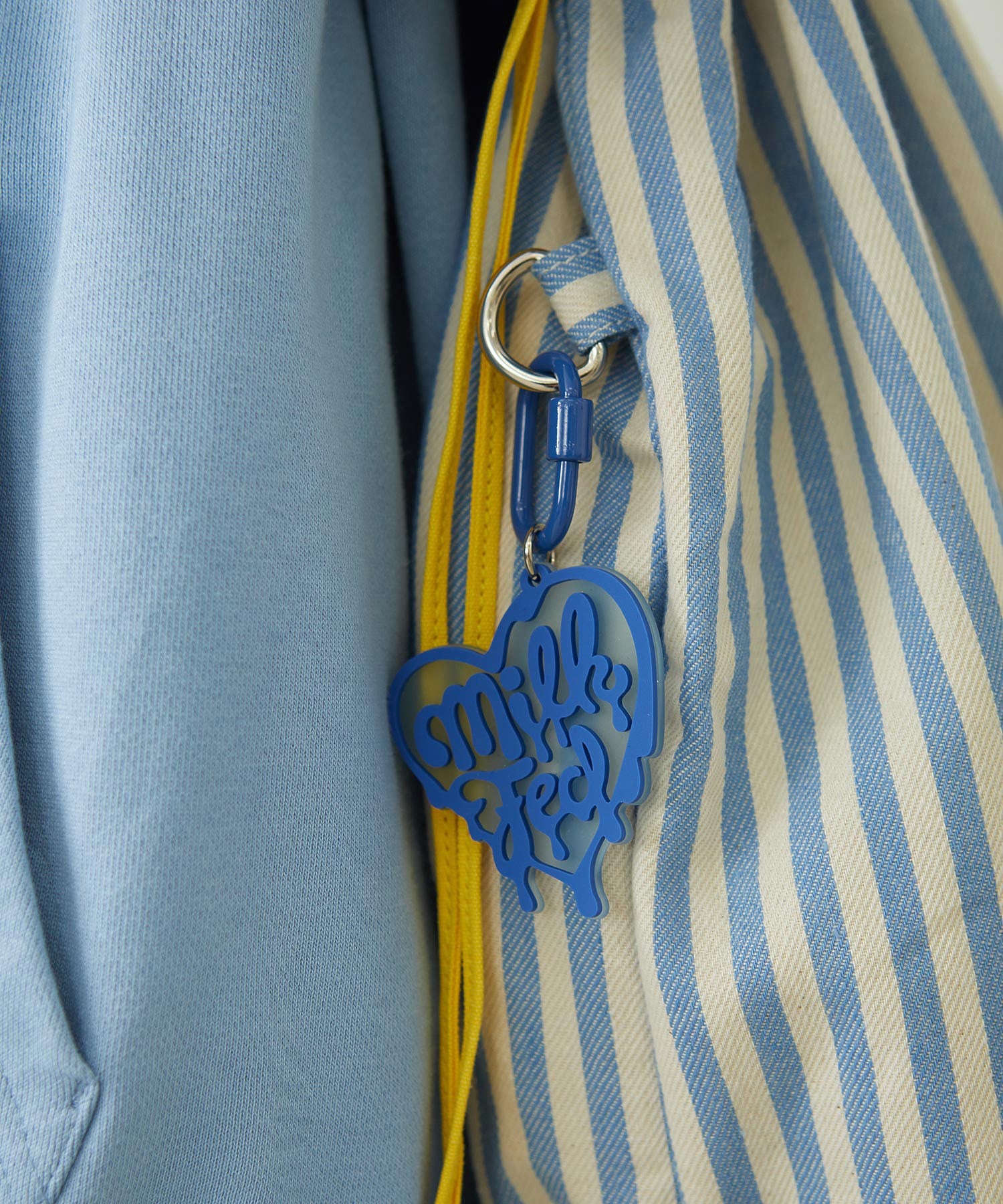 MELTY HEART CARABINER