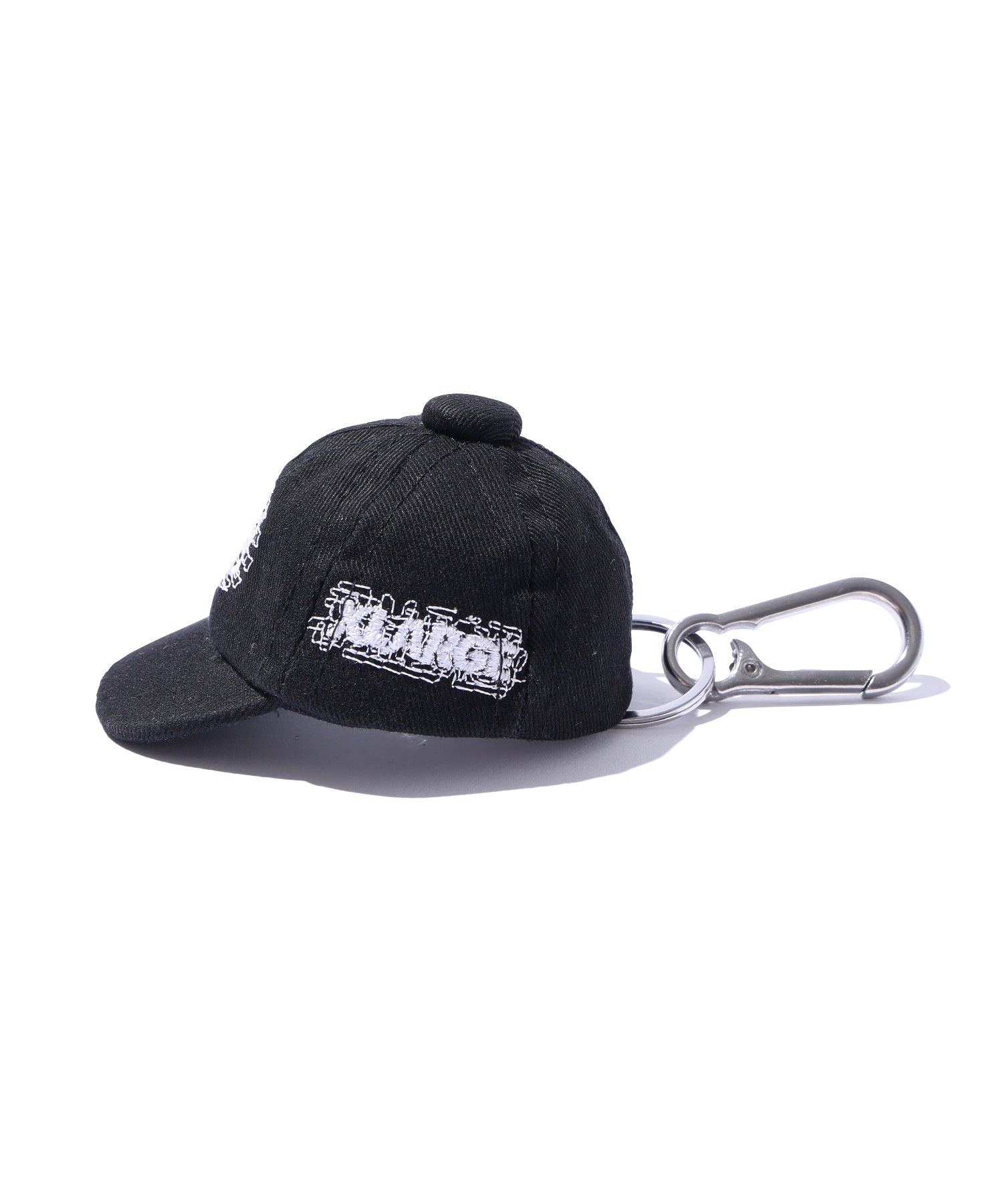 XLARGE×towndust MINI CAP KEYCHAIN