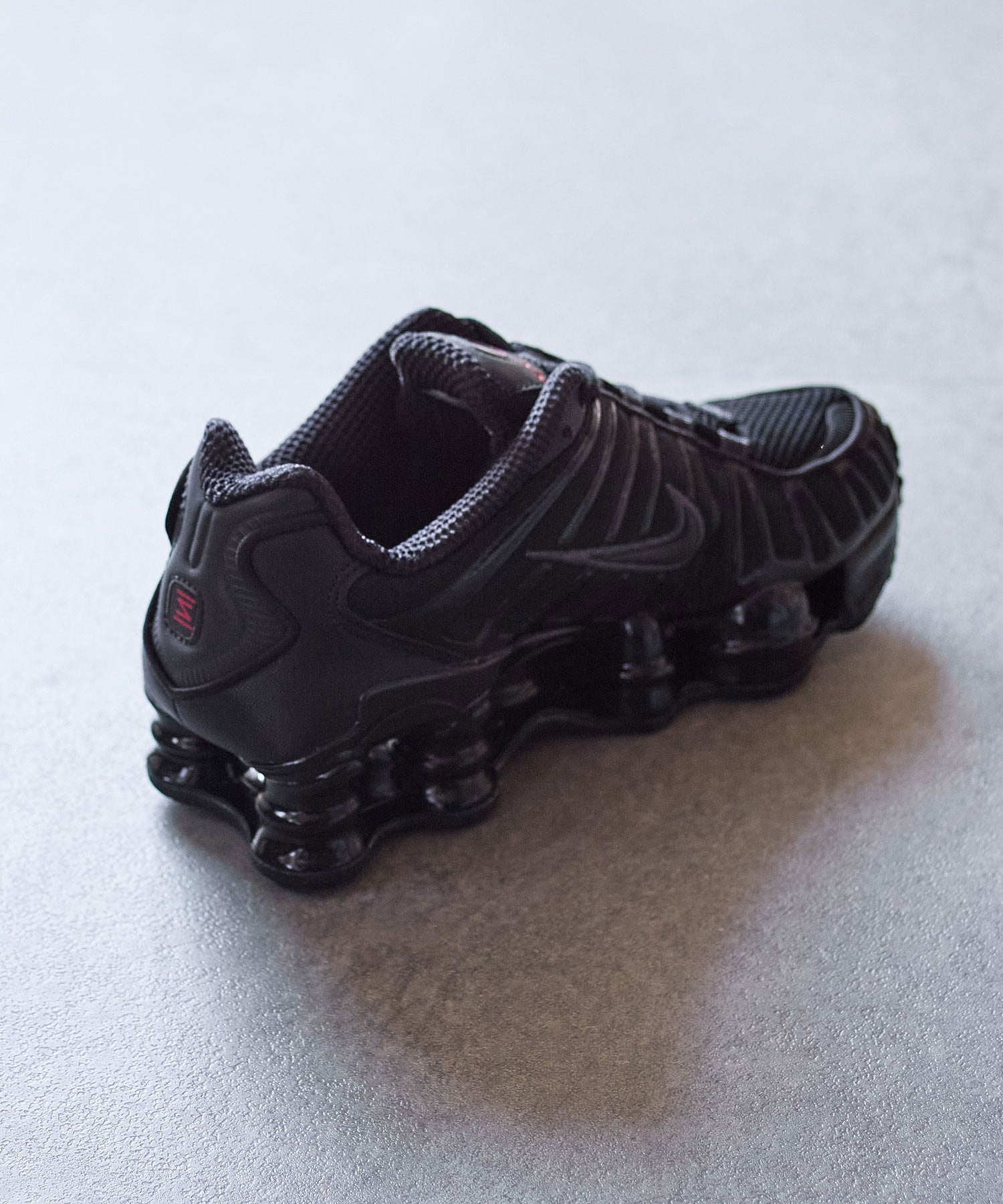 NIKE/AIRMAX SHOX TL