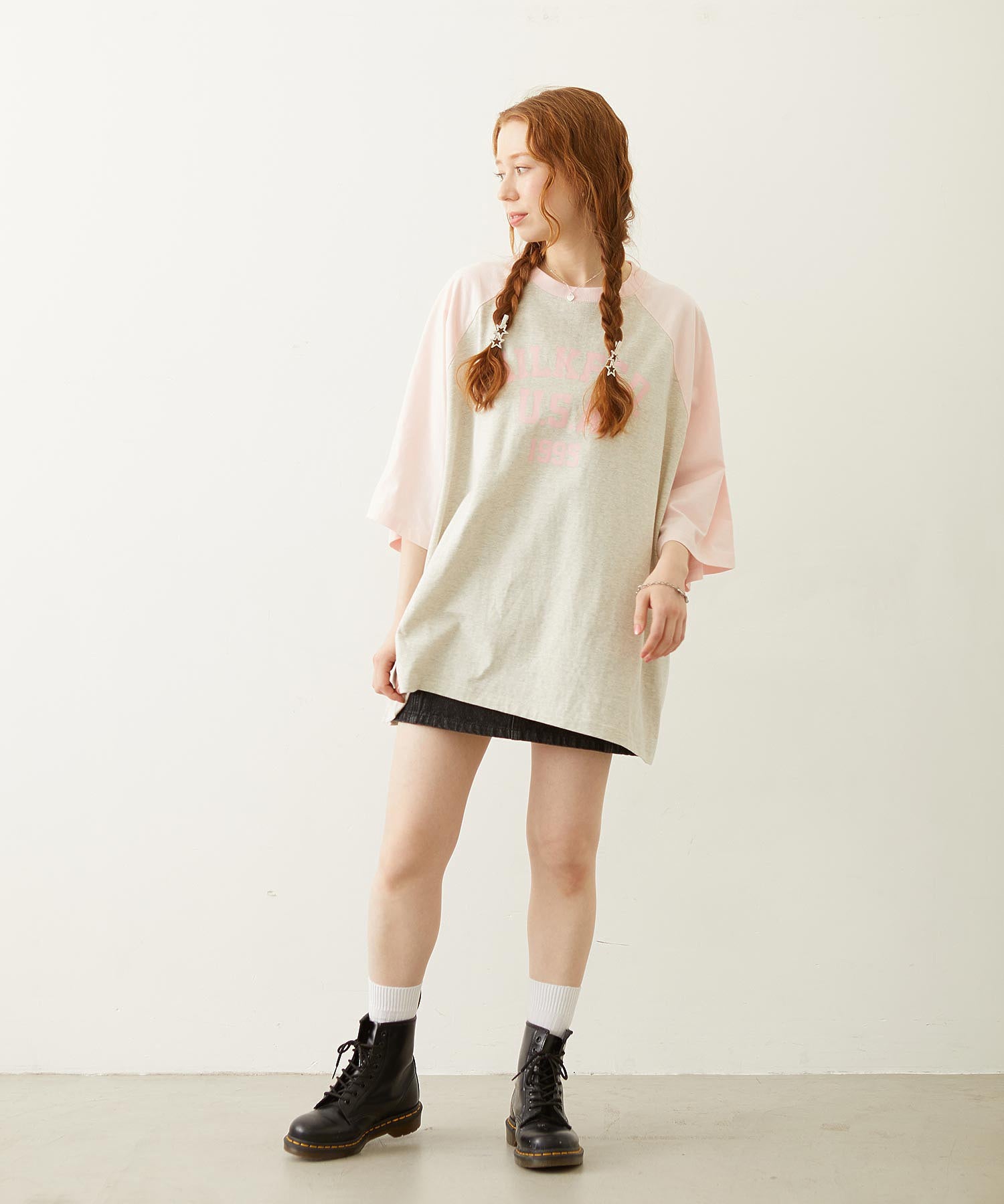 COLLEGE LOGO BIG S/S TOP