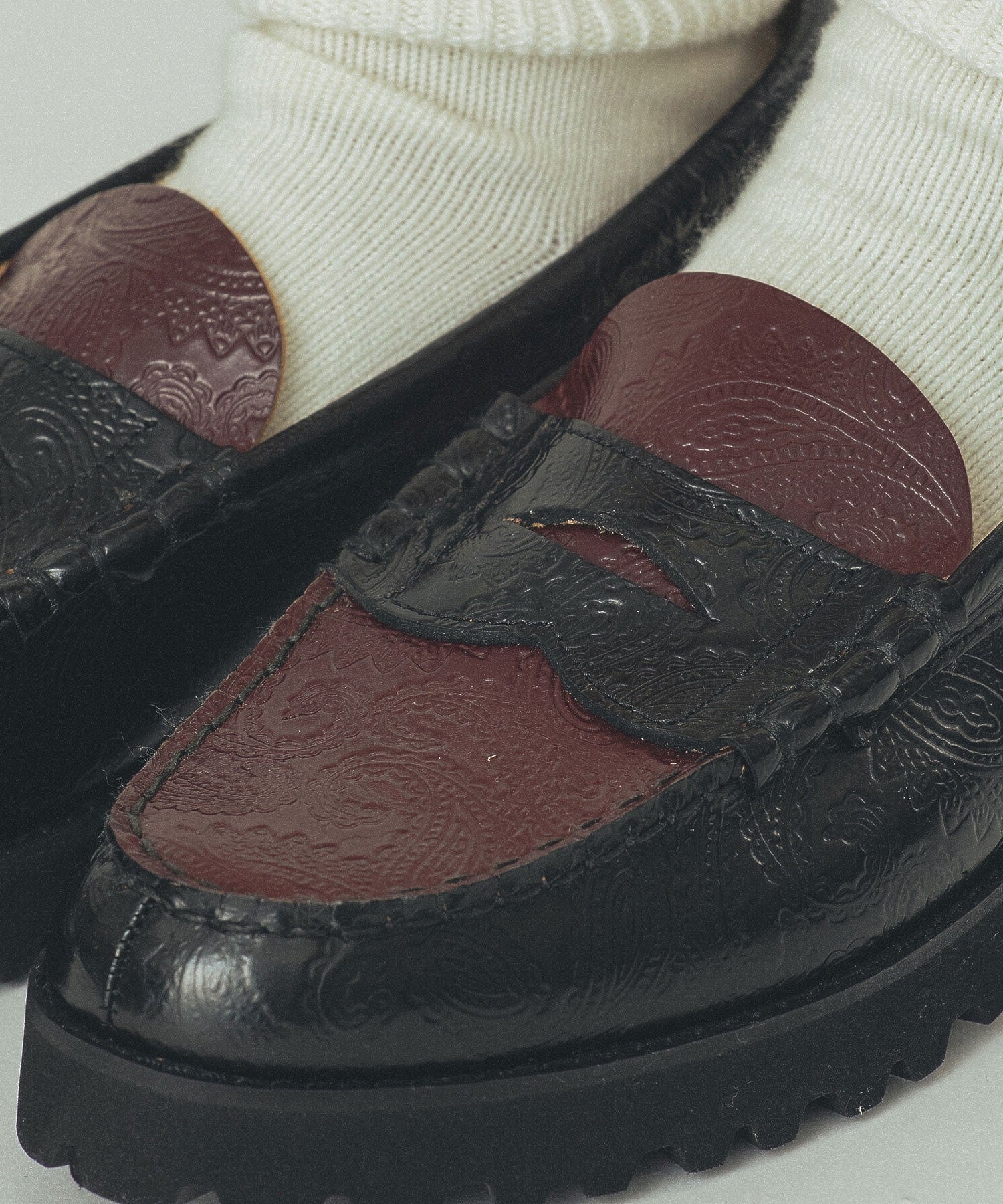 The Kenford Fineshoes/TANK SOLE COMBI COLOR LOAFERS