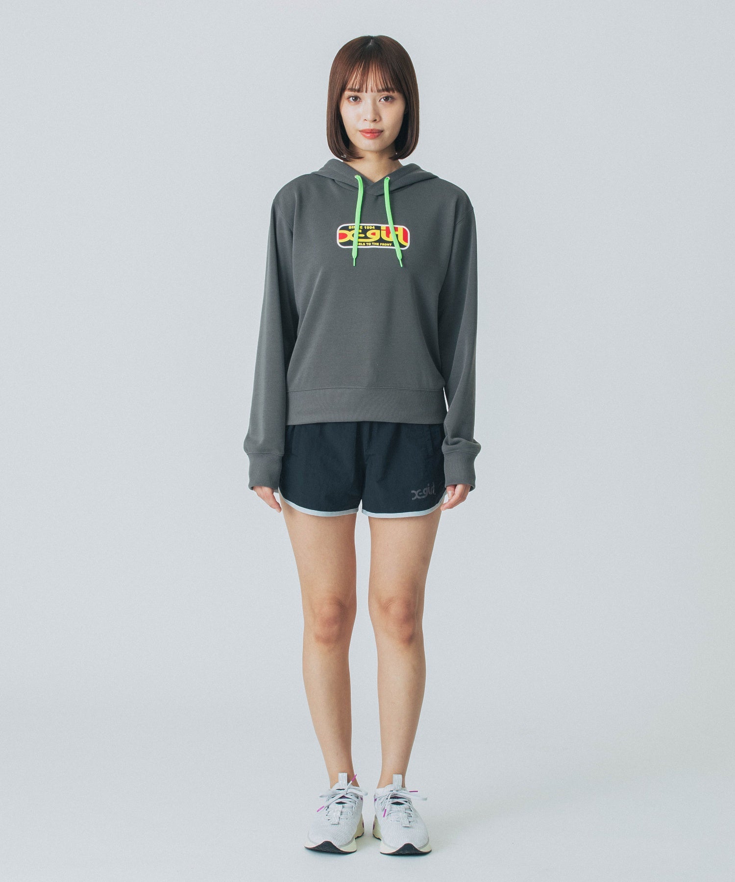 SHORT HOODIE SWEATSHIRT