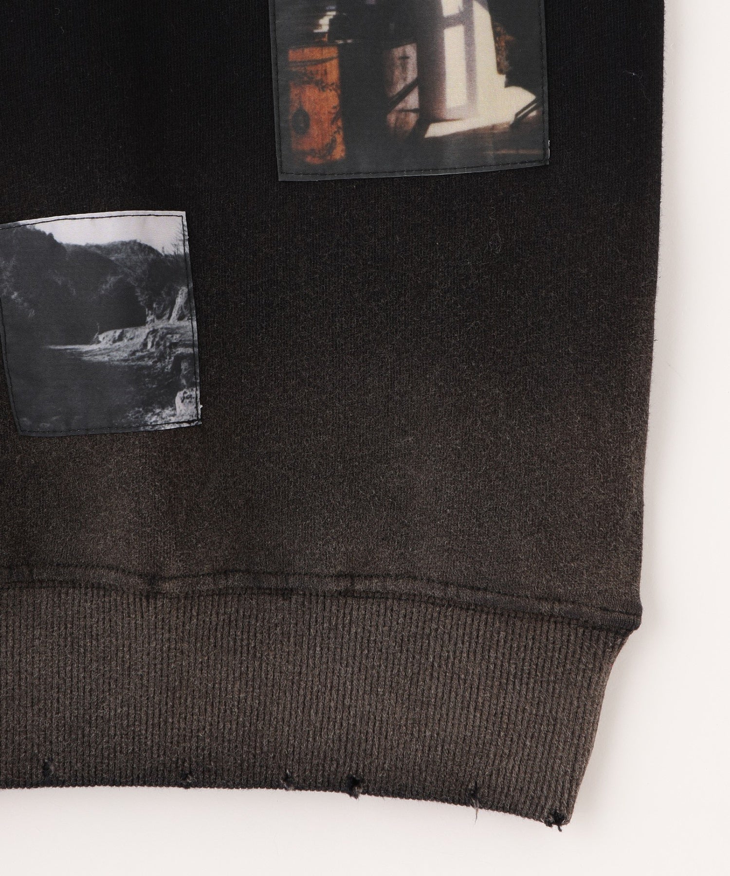 DEVA STATES/ディーヴァ ステイツ/RECLUSE Distressed Crewneck Sweater