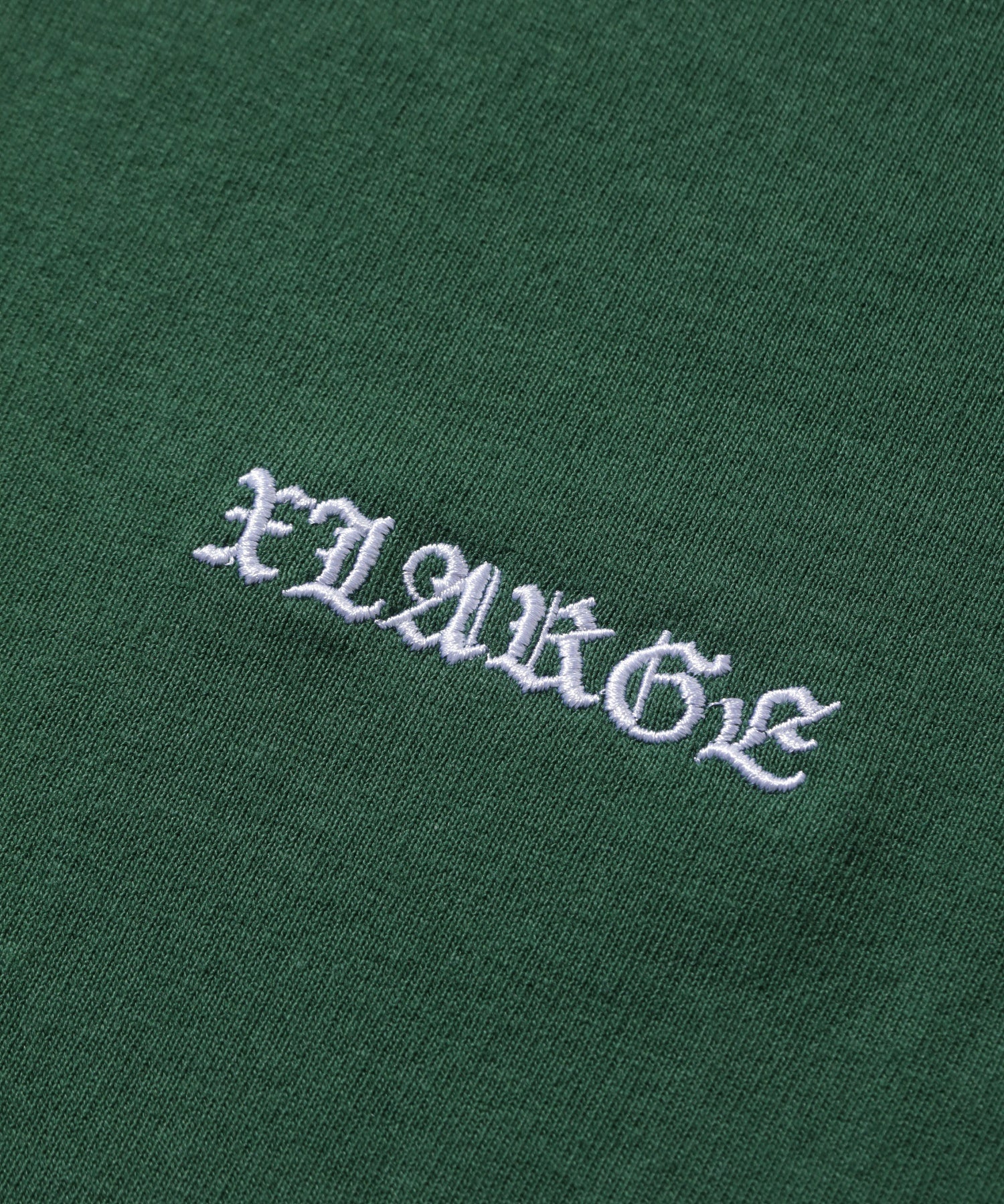 EMBROIDERED OLD ENGLISH S/S TEE