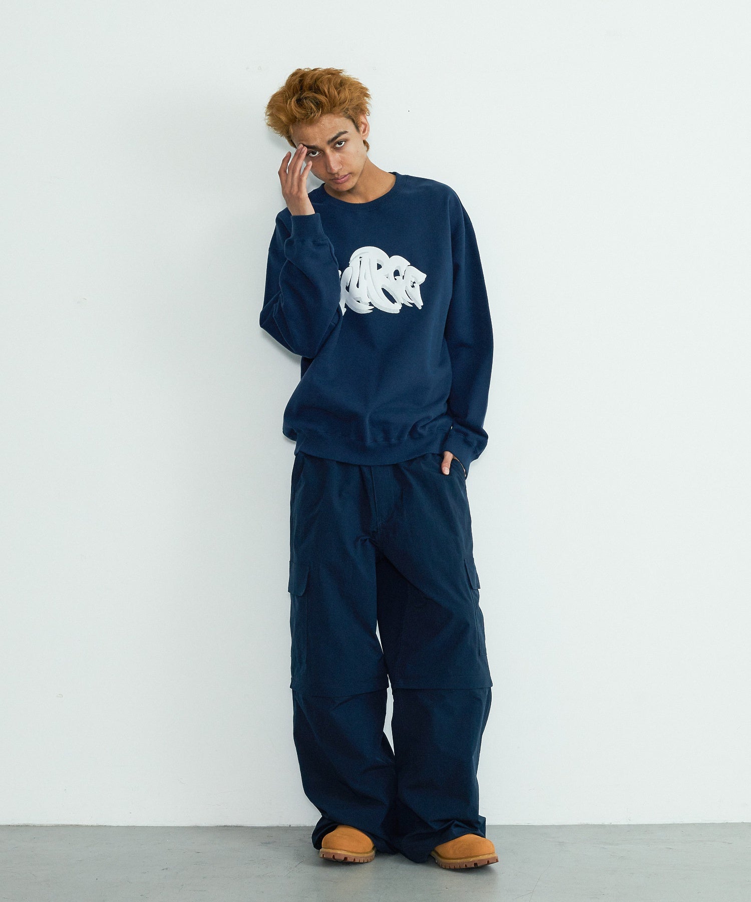 SHADE CREWNECK SWEATSHIRT