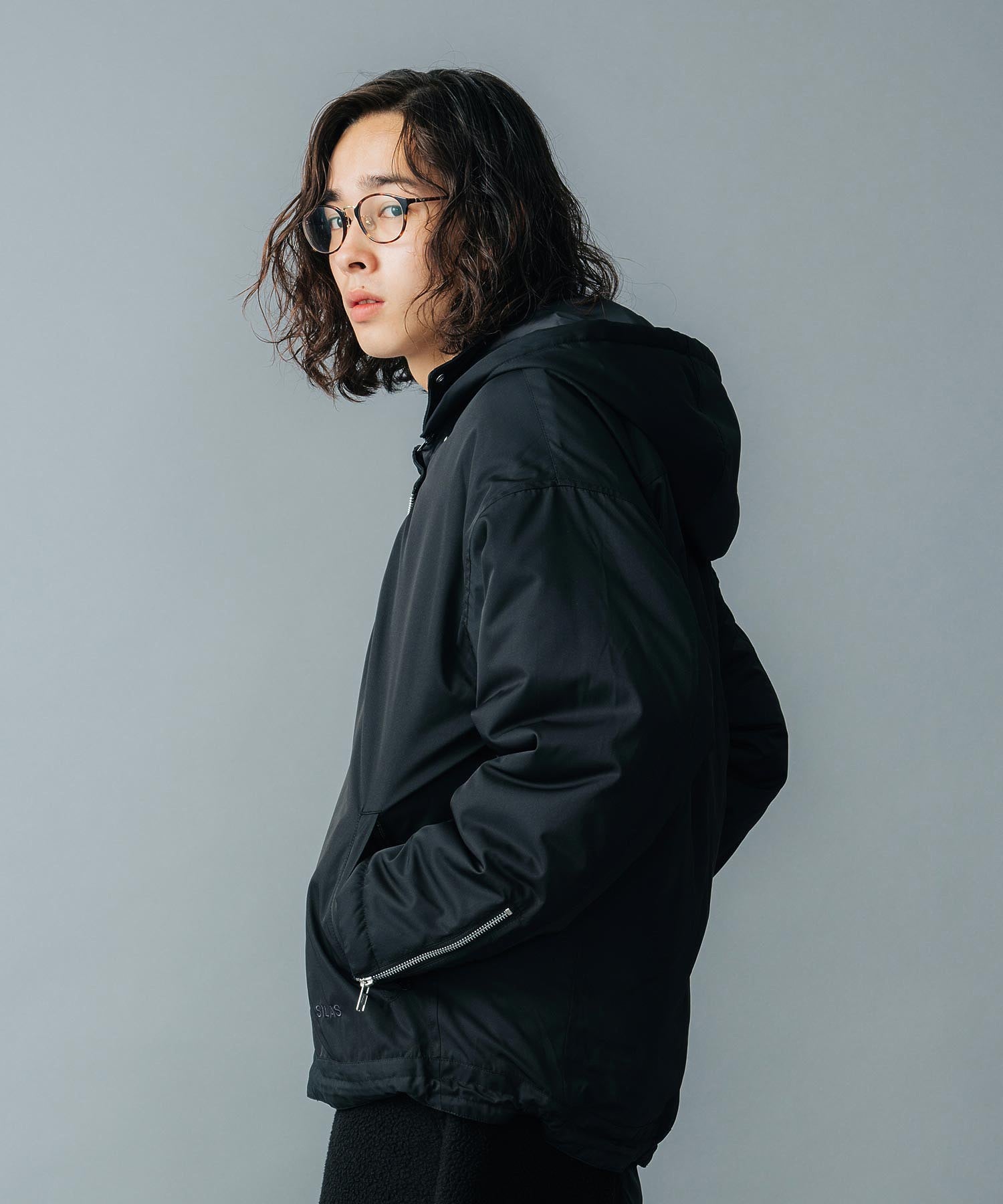 model：H174 着用サイズ：L