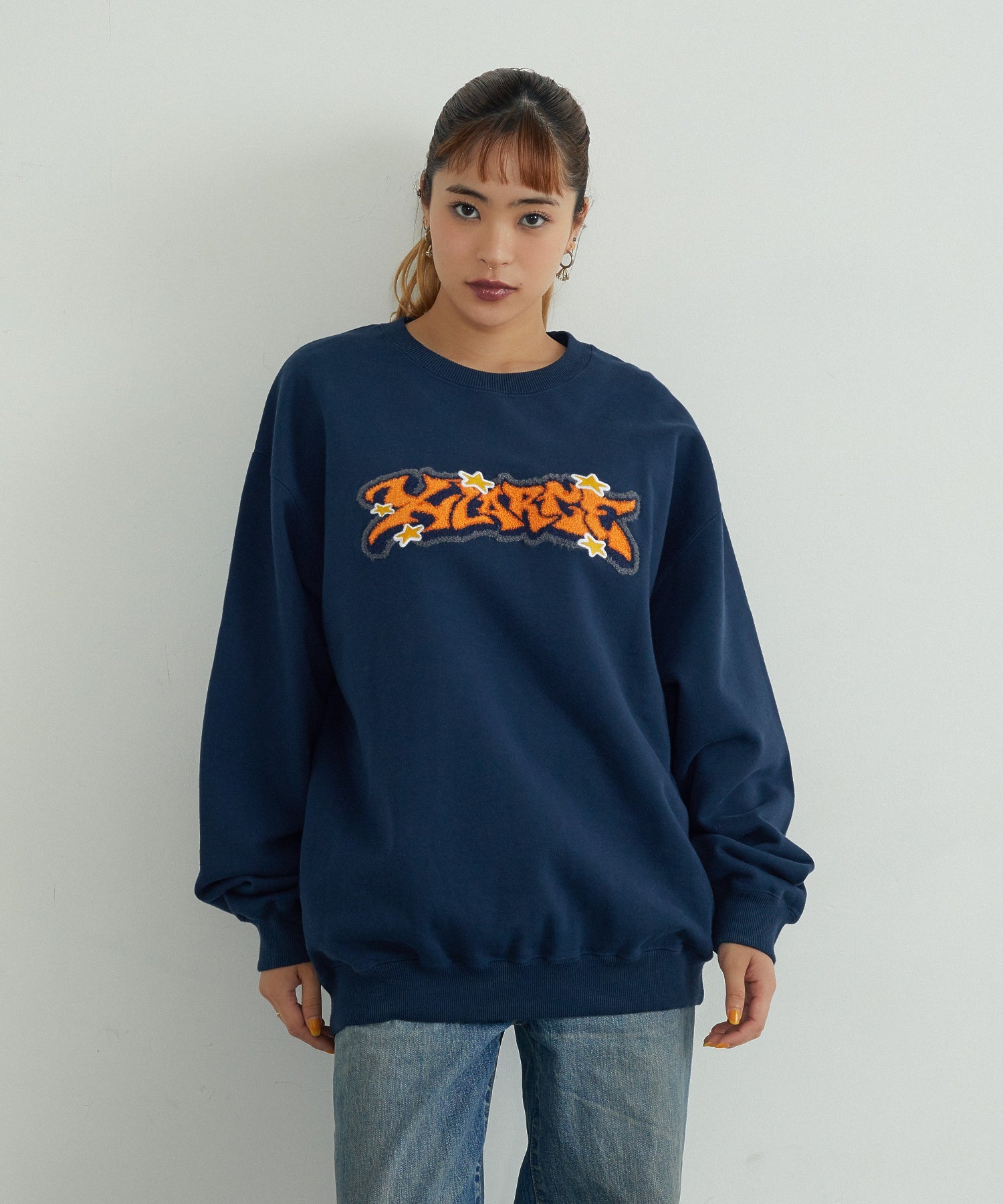 STAR GRAFF CREWNECK SWEATSHIRT