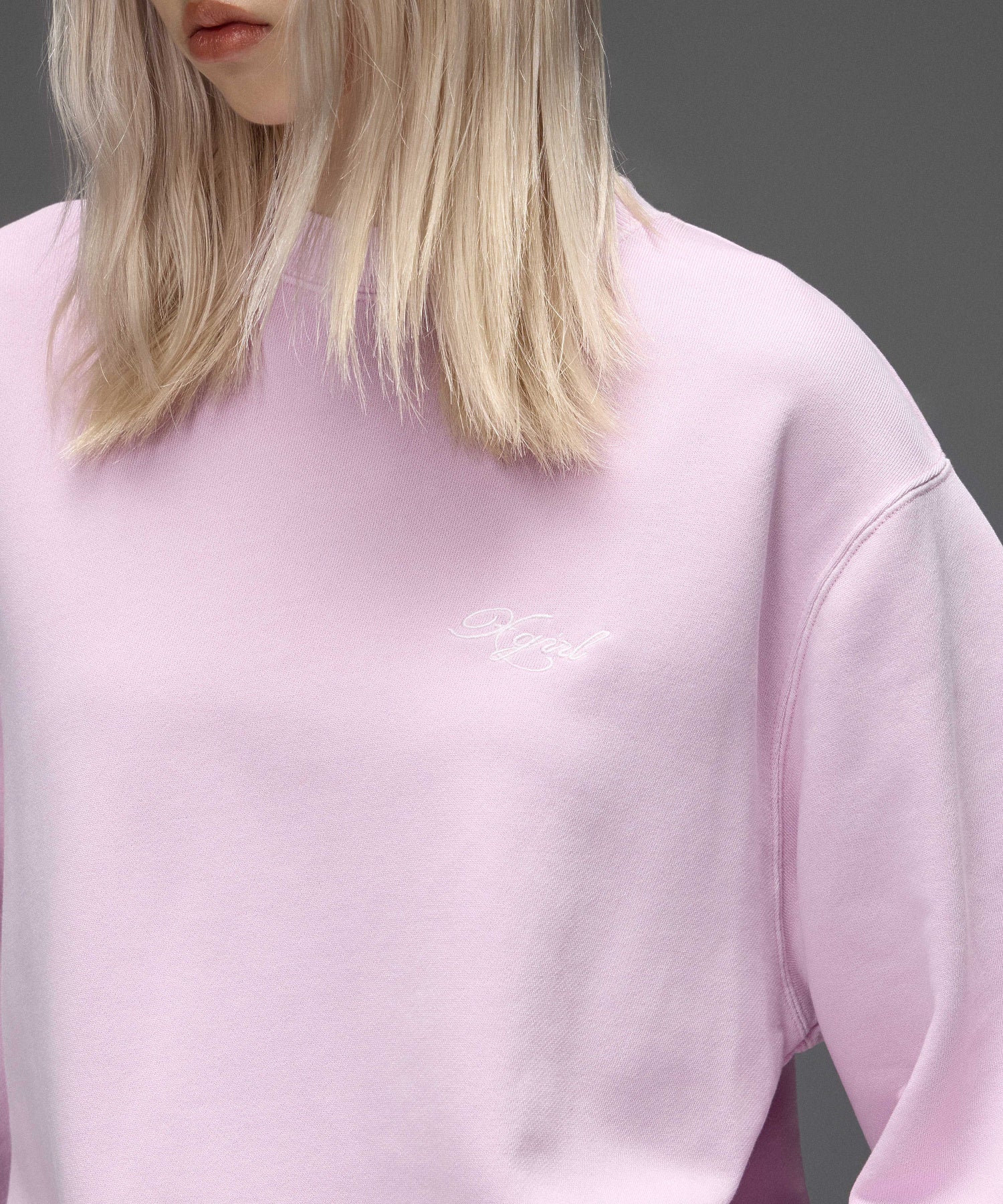 PIGMENT DYED FACE PATCH AND LOGO CREWNECK SWEATSHIRT