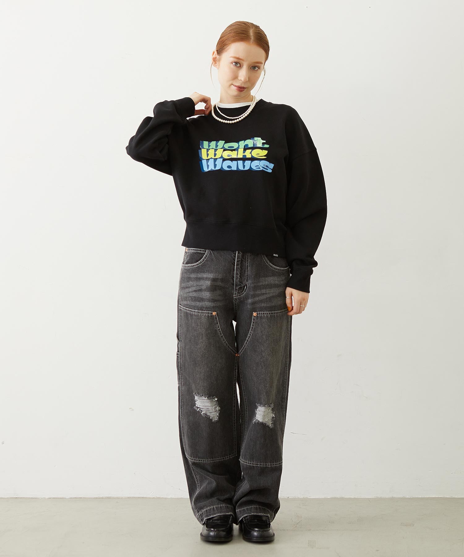 THREE-TIERED LOGO CLEAR PRINT SHORT CREW SWEAT