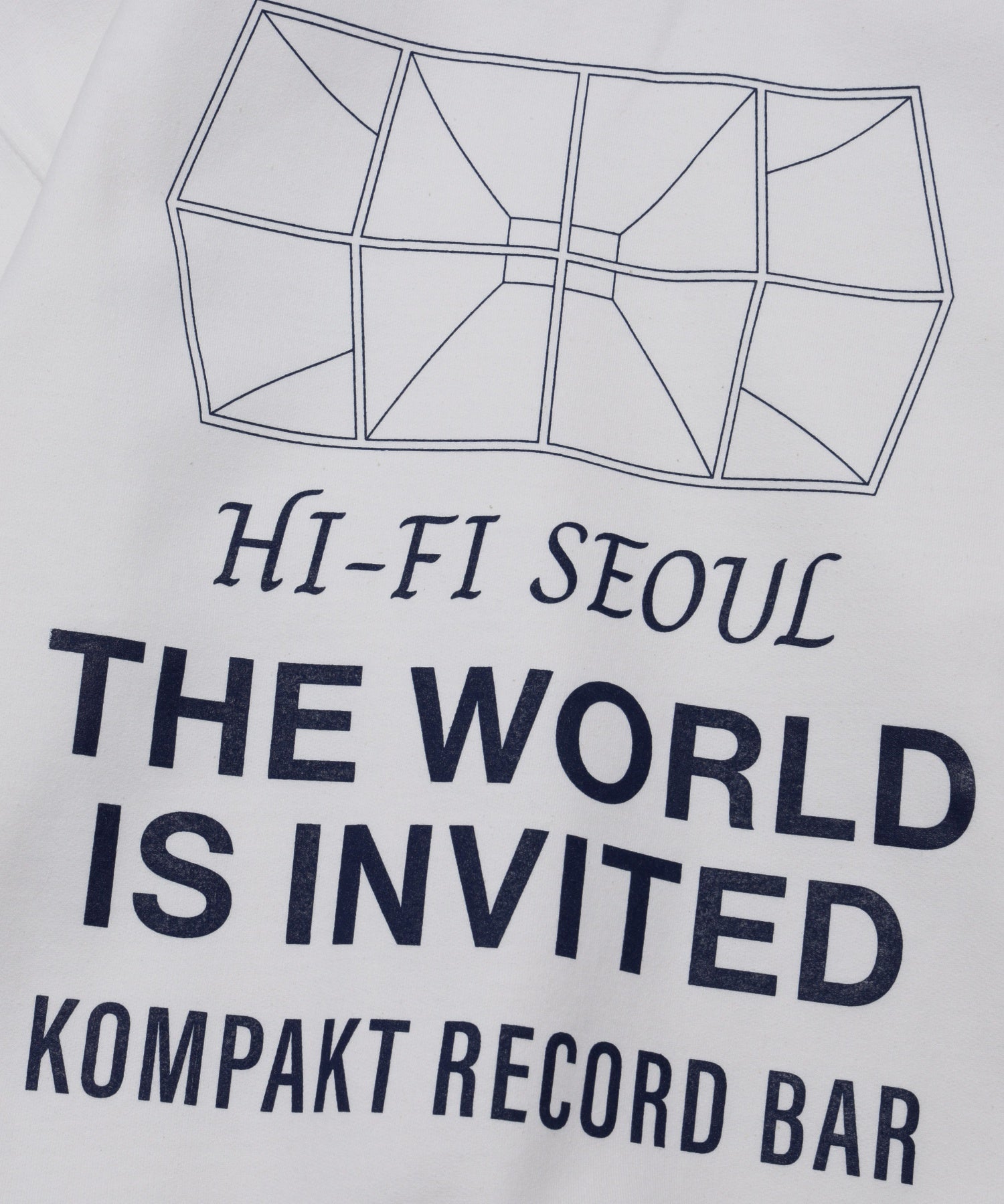 KOMPAKT RECORD BAR/コンパクト レコード バー/THE WORLD IS INVITED CREWNECK KRB0383