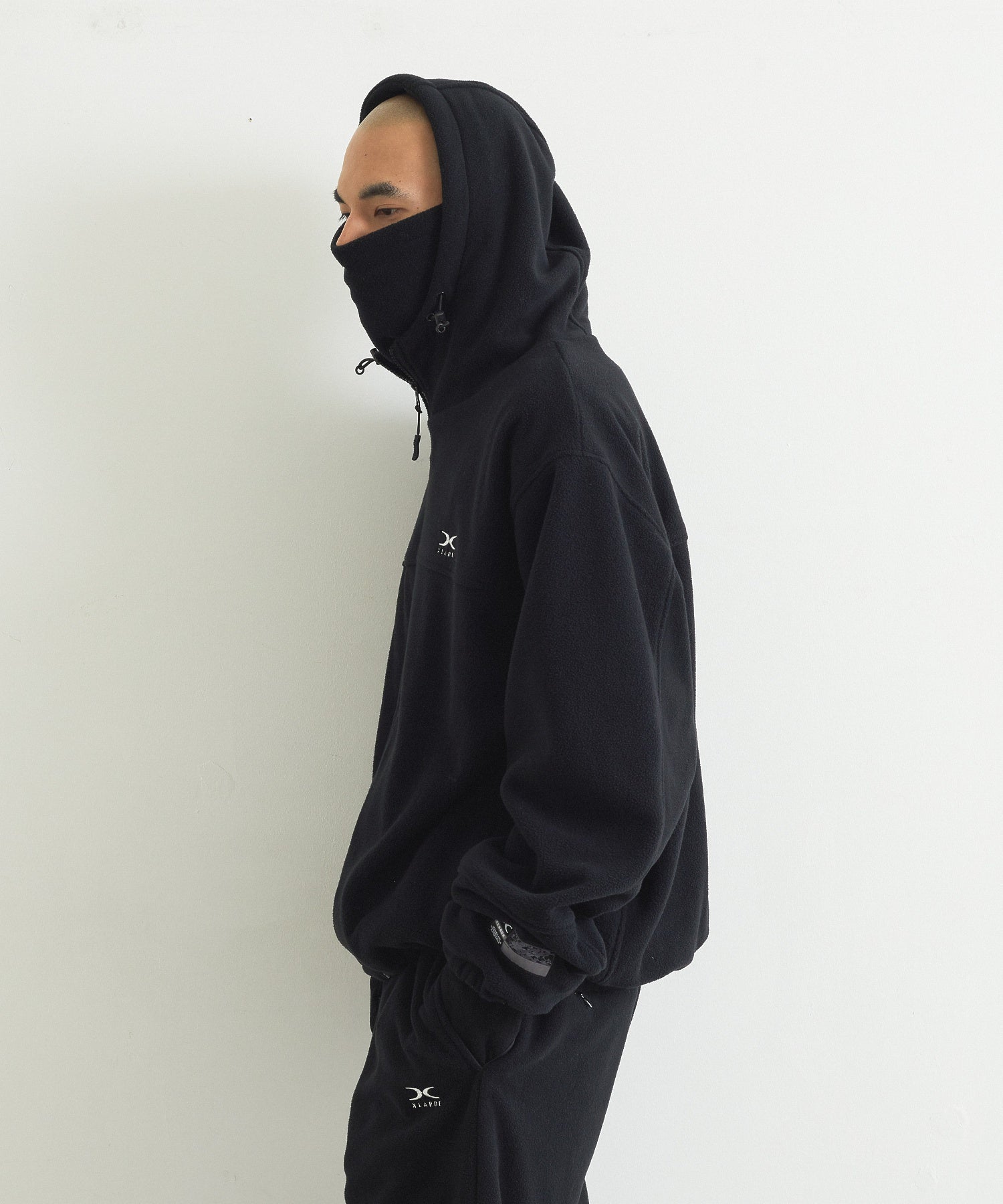 X TECH HOODED JACKET