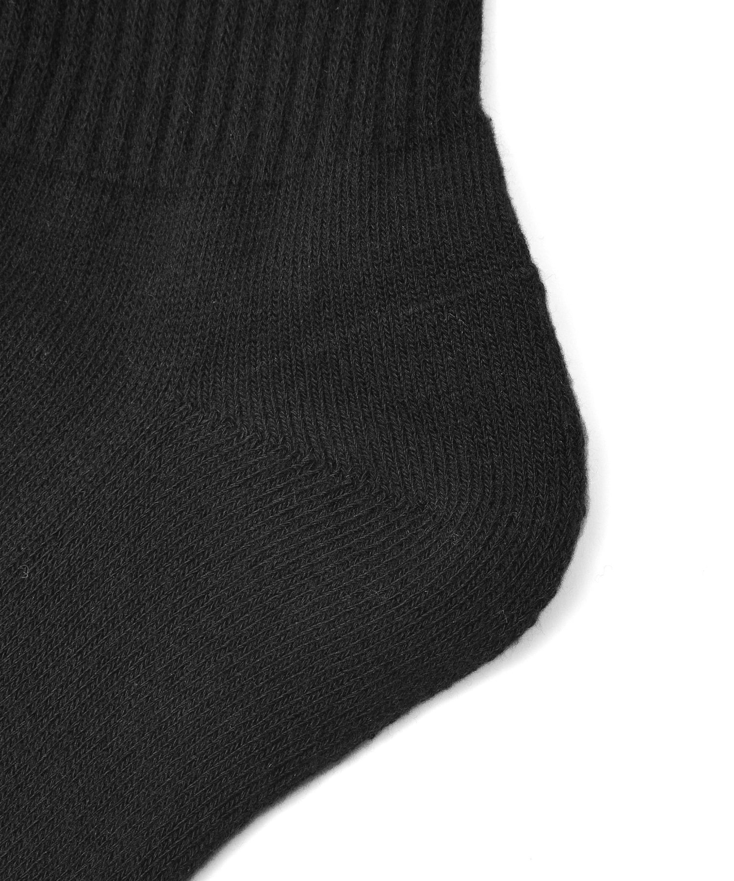 HEART AND WING EMBROIDERED SOCKS