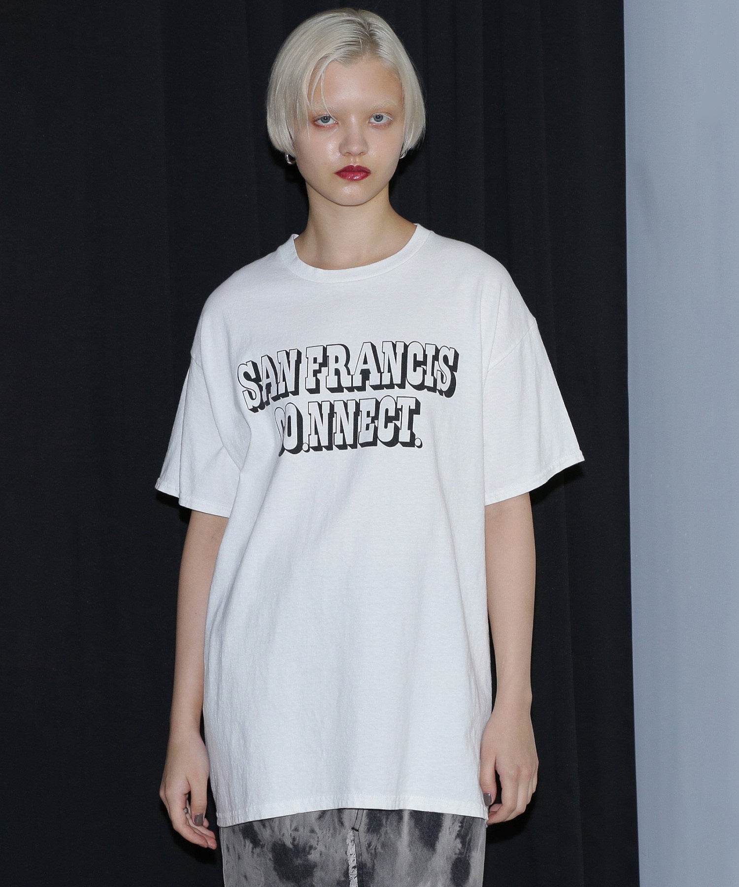 SANFRANCISCO.NNECT. × ROSE BUD Tシャツ