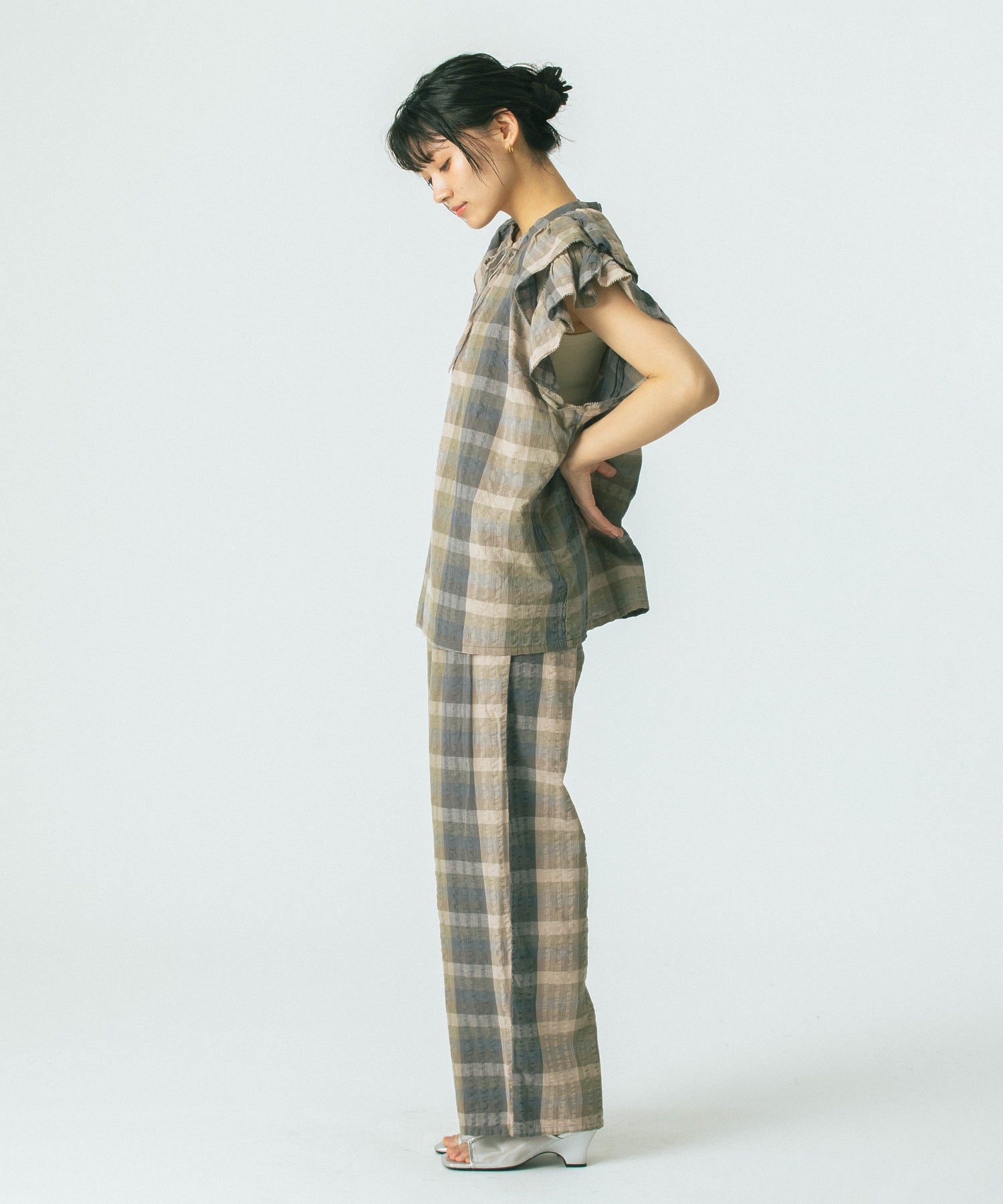 【WEB・一部店舗限定】SUCKER FRILL BLOUSE