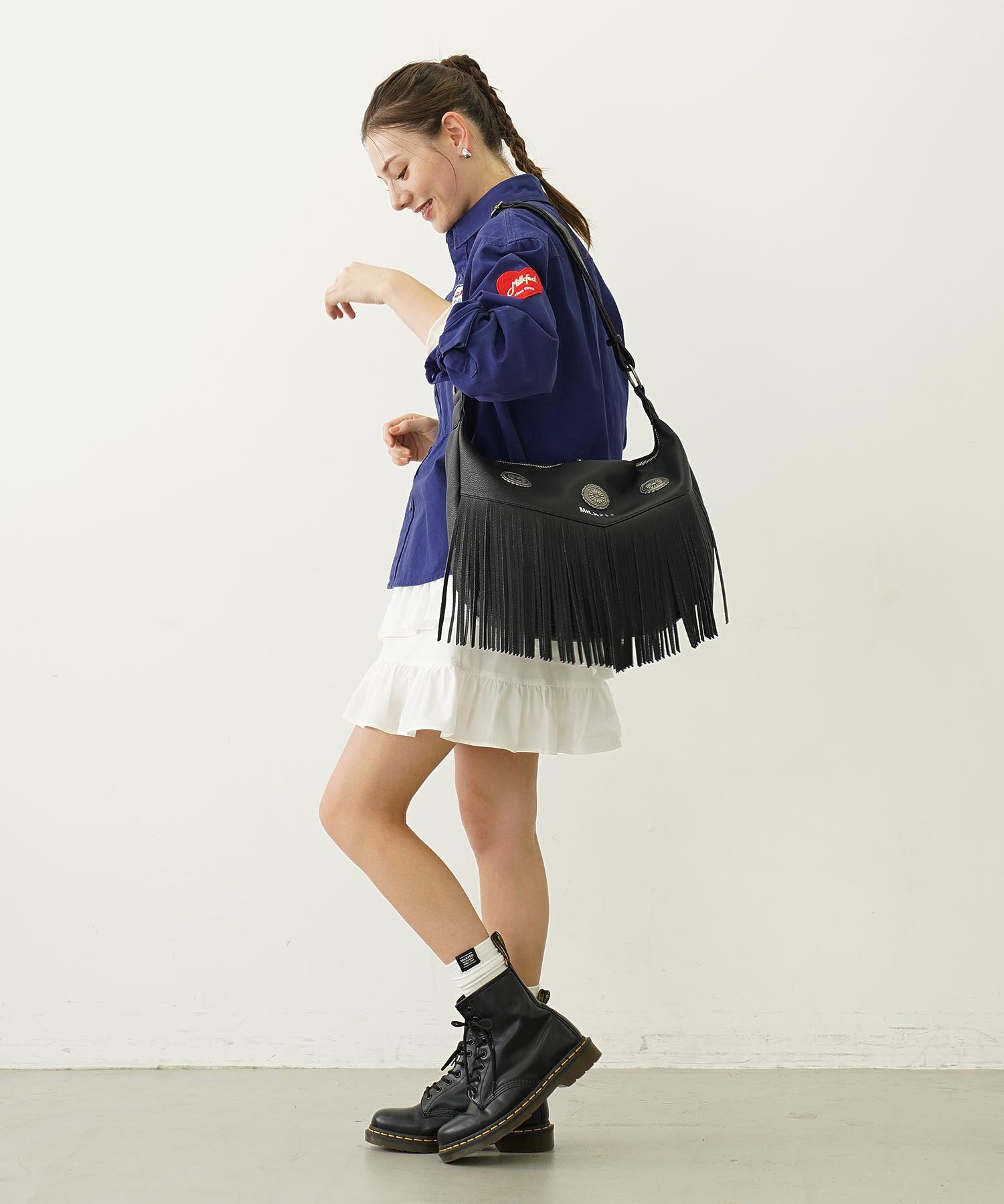 FRINGE SHOULDER BAG