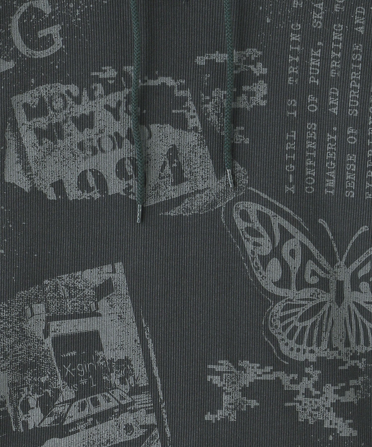 COLLAGE GRAPHIC HOODED TOP