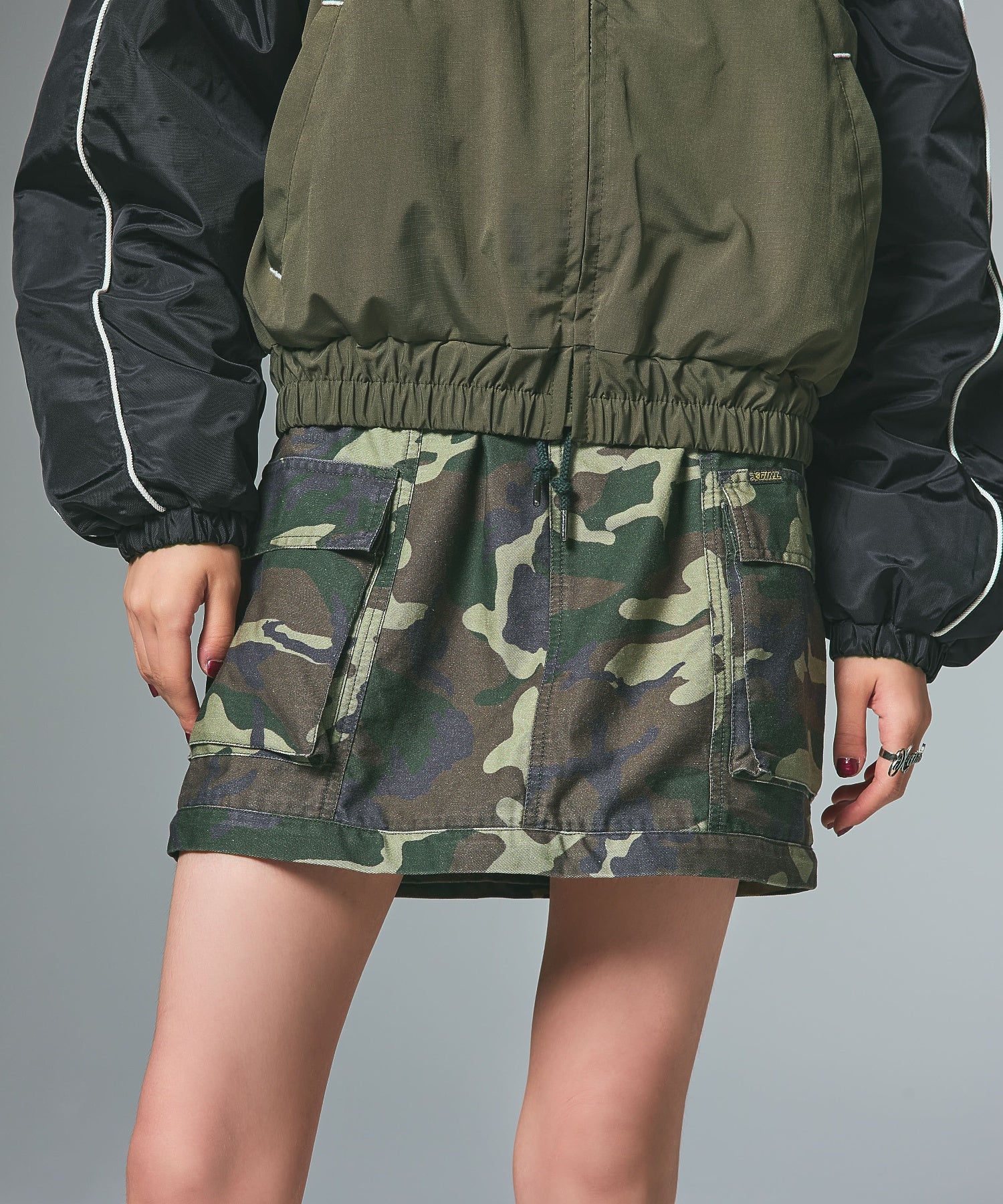 CONVERTIBLE CARGO SKIRT