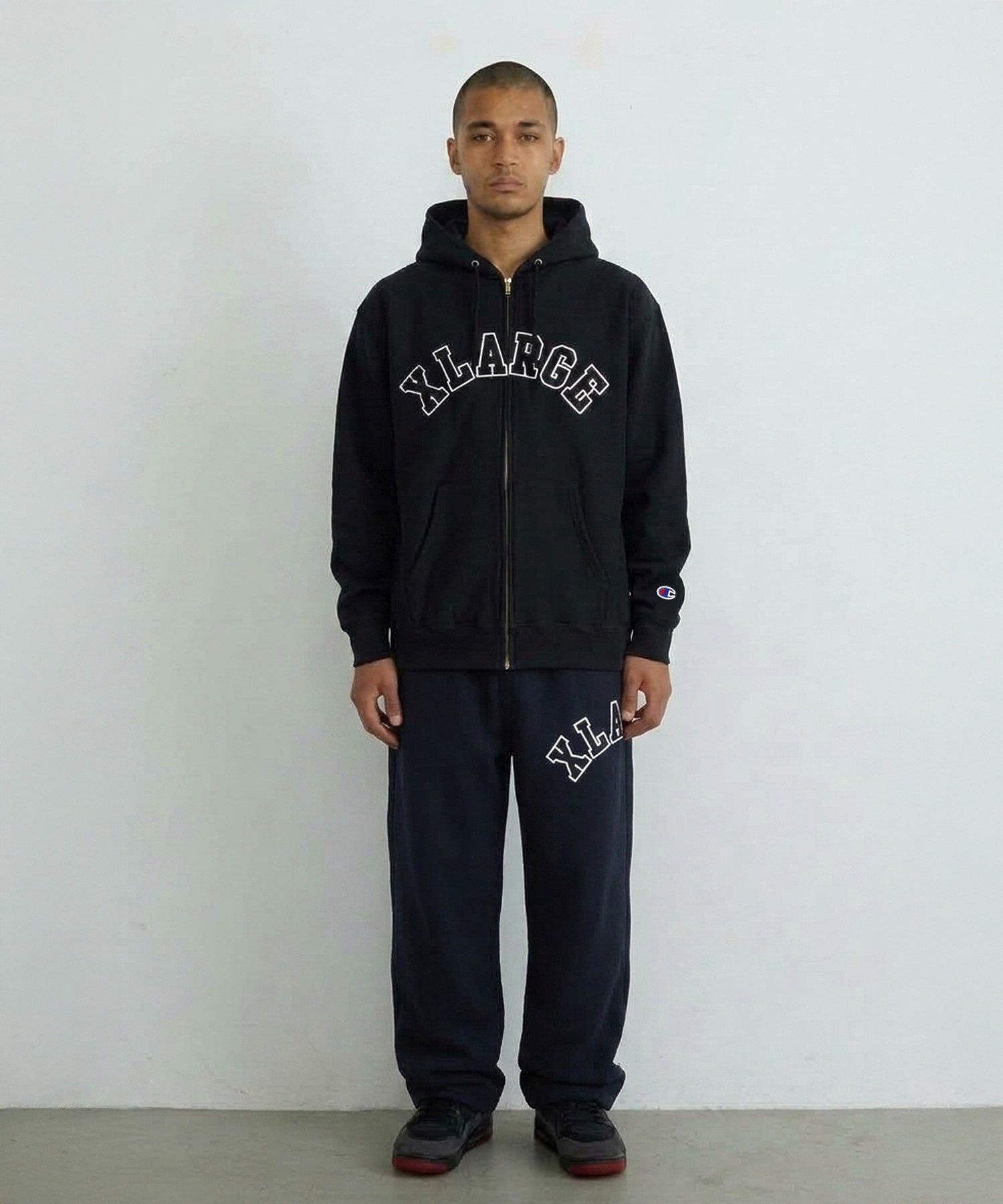 XLARGE×Champion REVERSE WEAVE SWEAT PANTS
