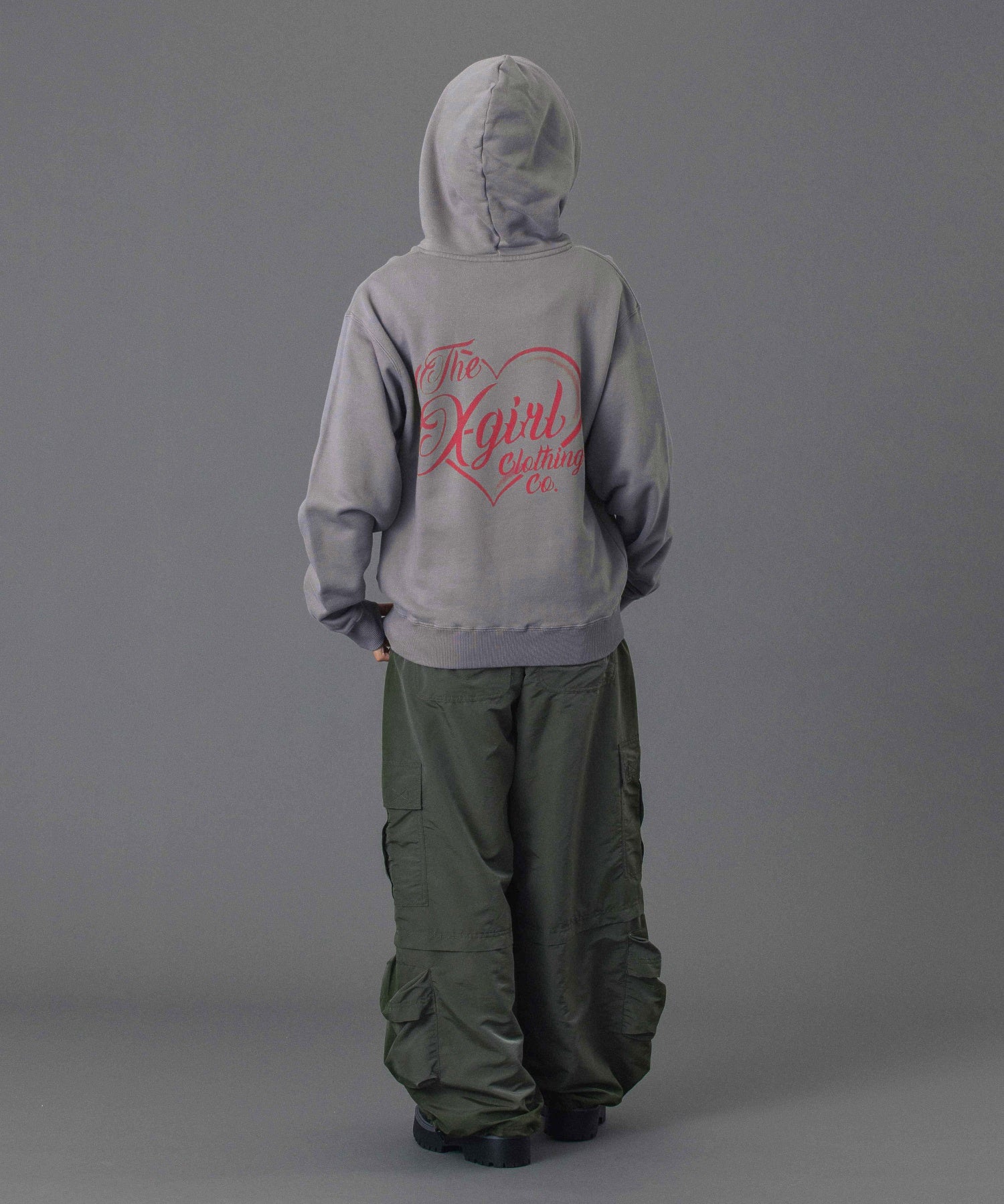 HEART SPRAY LOGO SWEAT HOODIE
