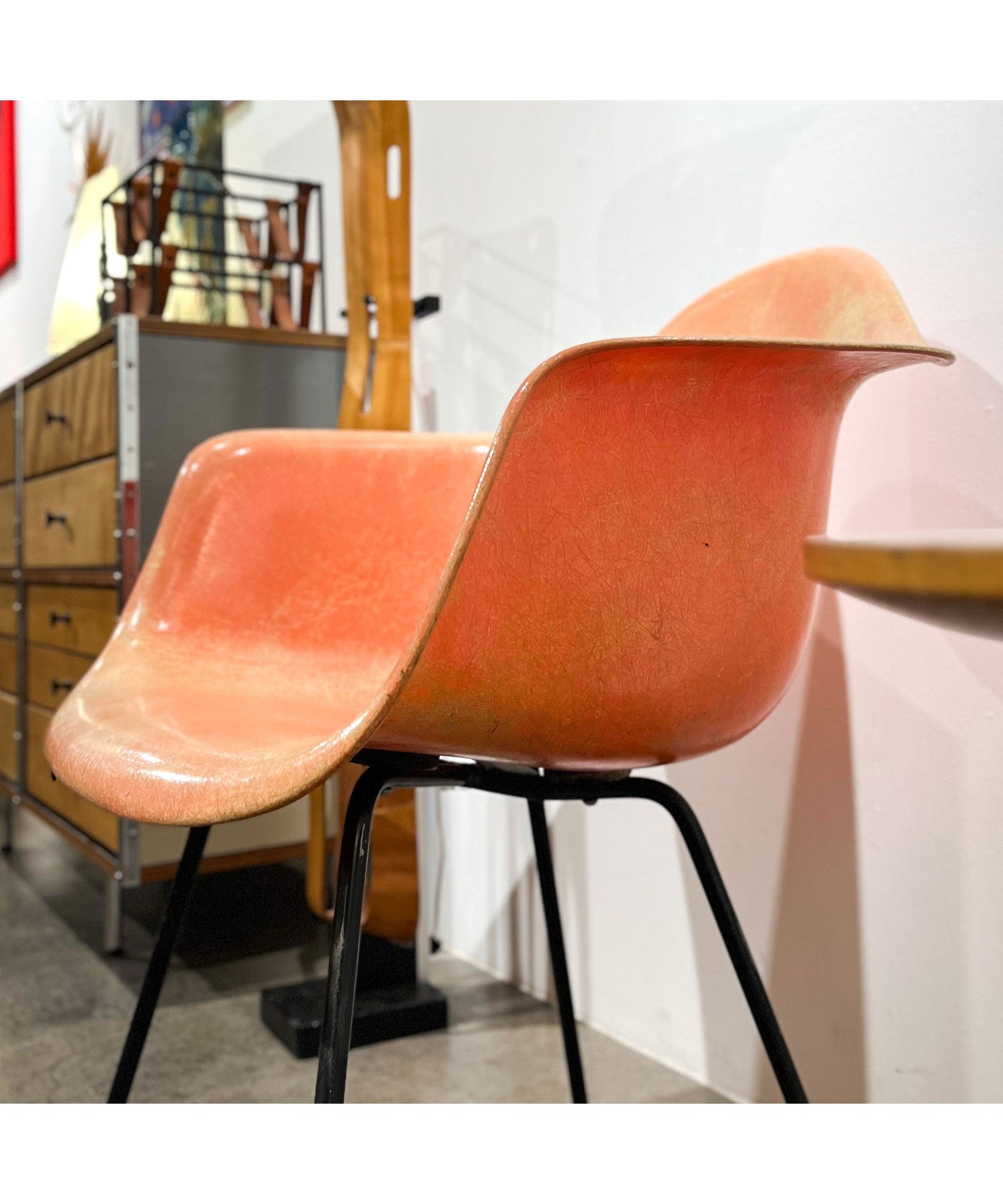 Eames DAX / Salmon Pink / 1st