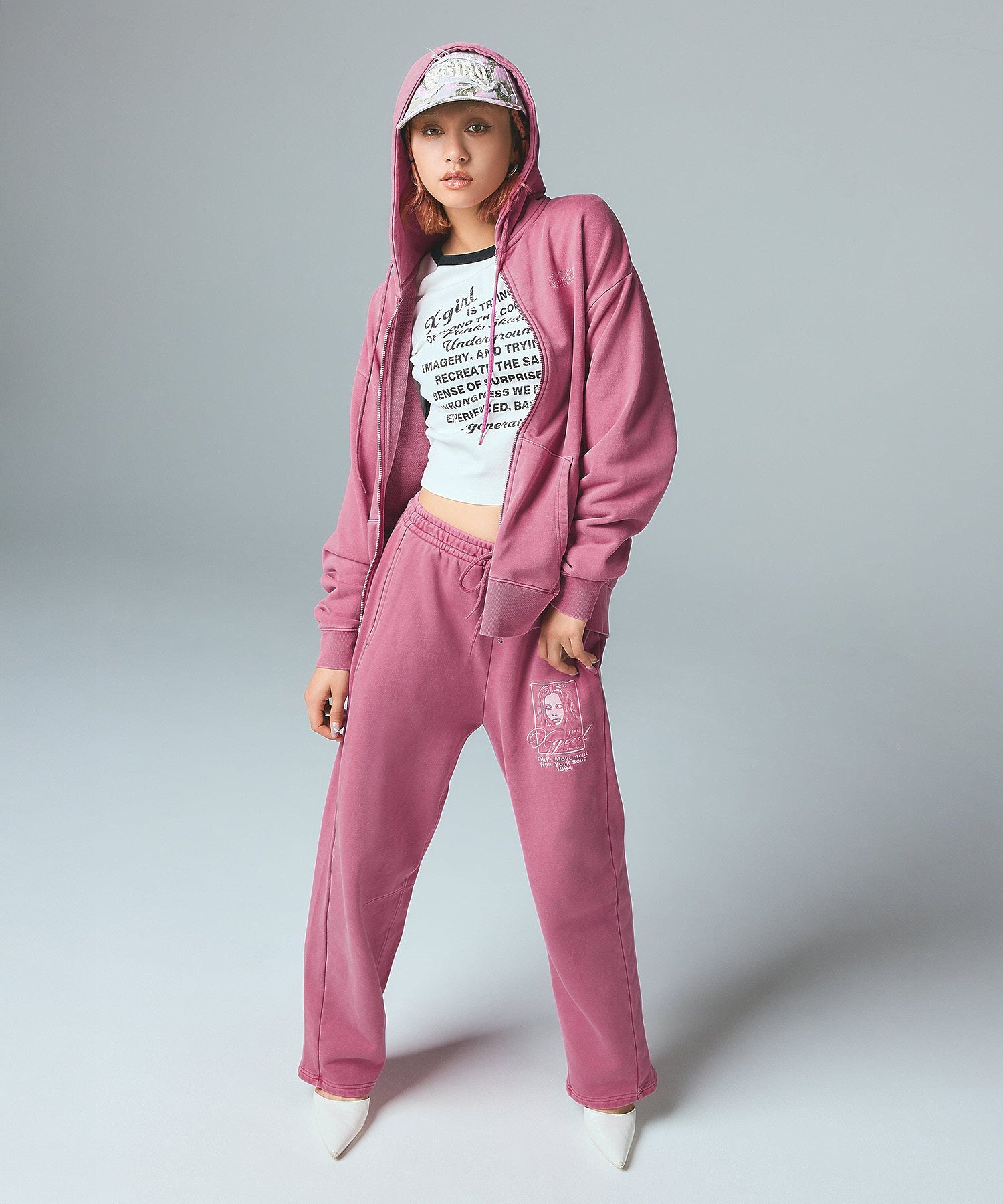 PIGMENT DYED FACE AND LOGO SQUARE PATCH SWEATPANTS