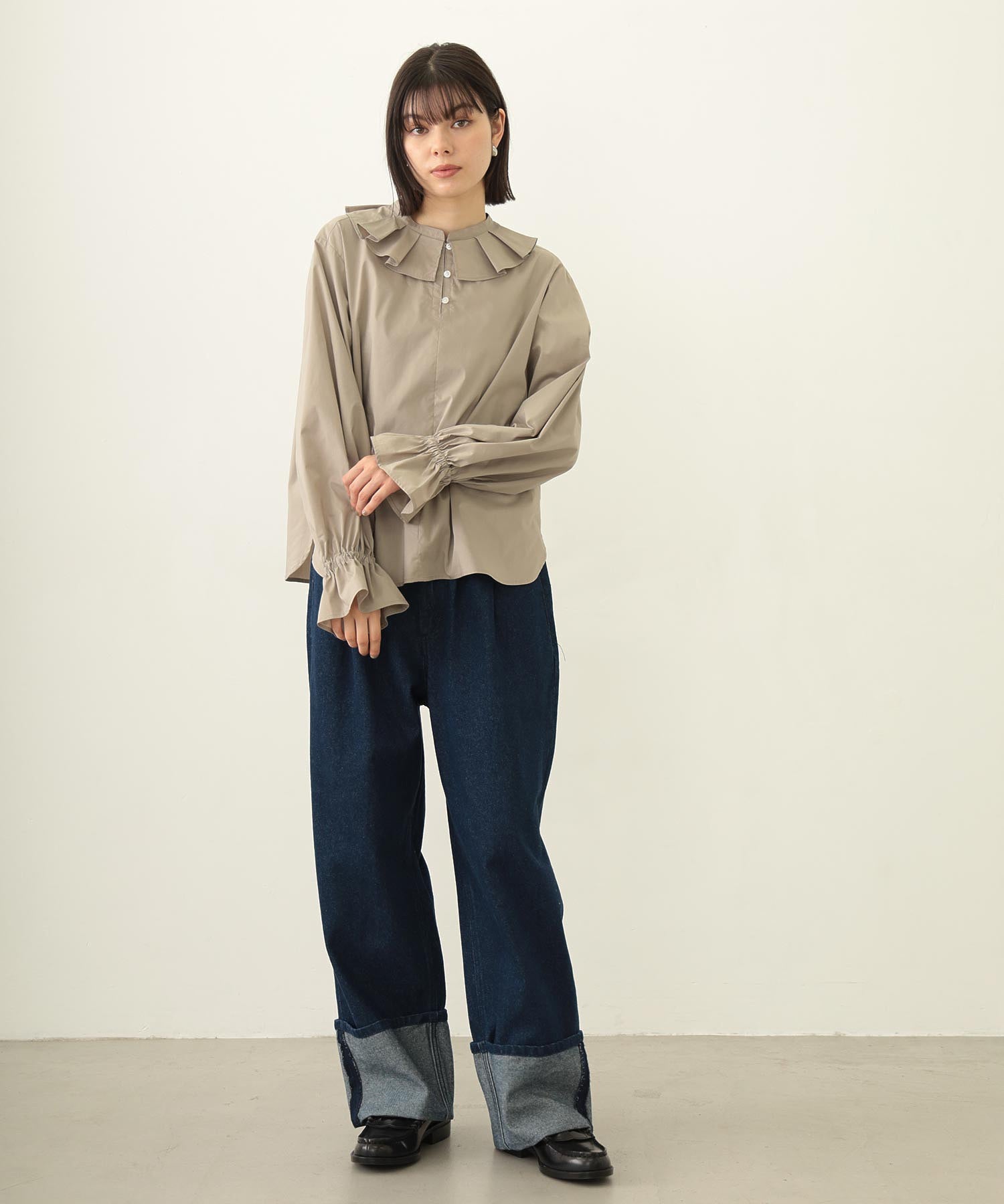 MULTI RUFFLE COLLAR BLOUSE