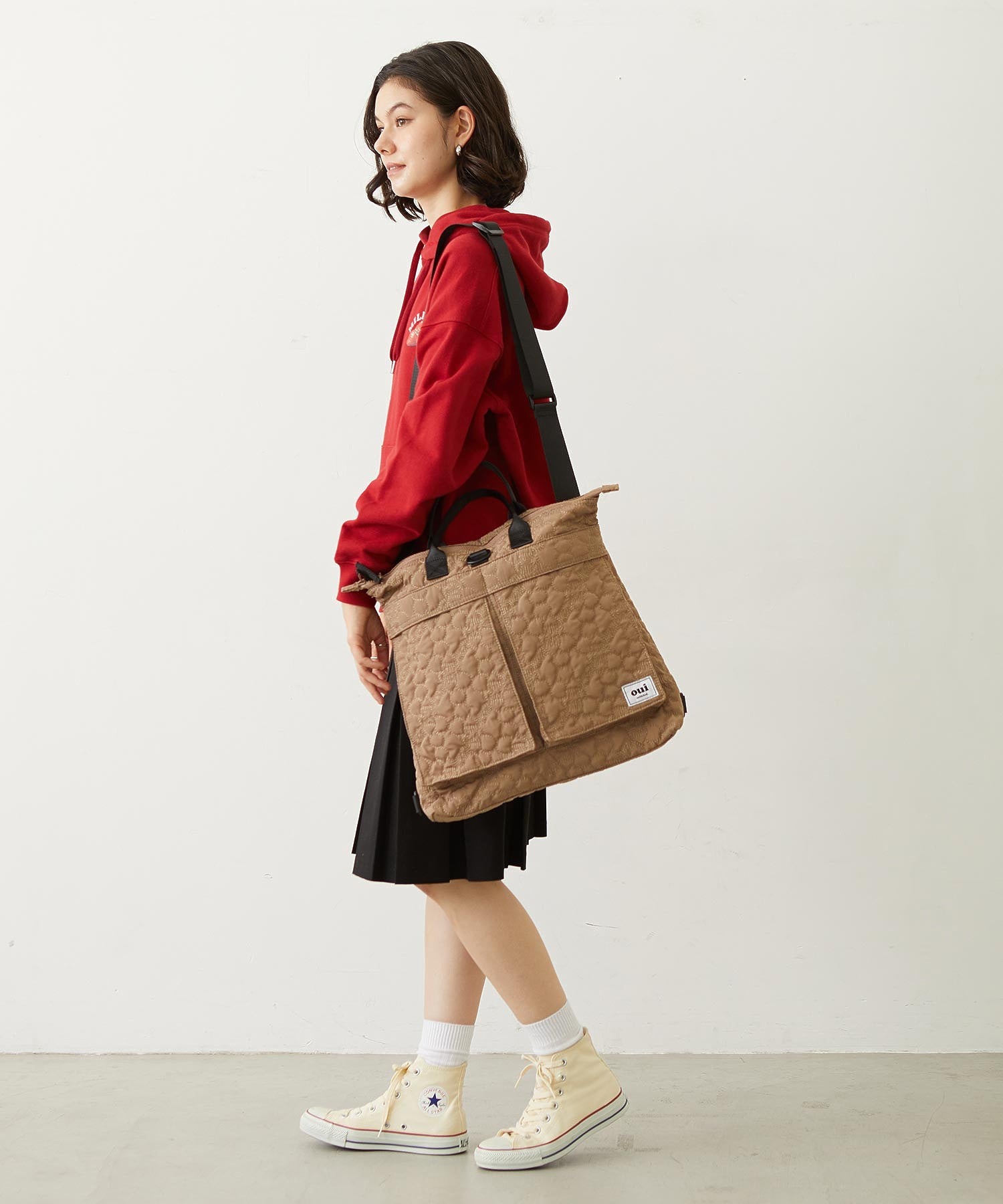 CHERRY QUILTED HELMET BAG