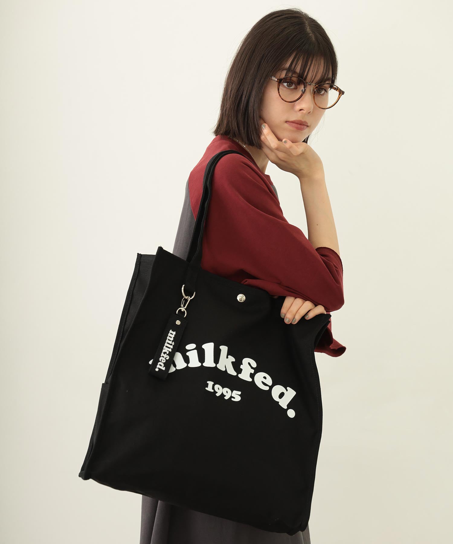 PIPING SQUARE TOTE COOPER LOGO MILKFED.