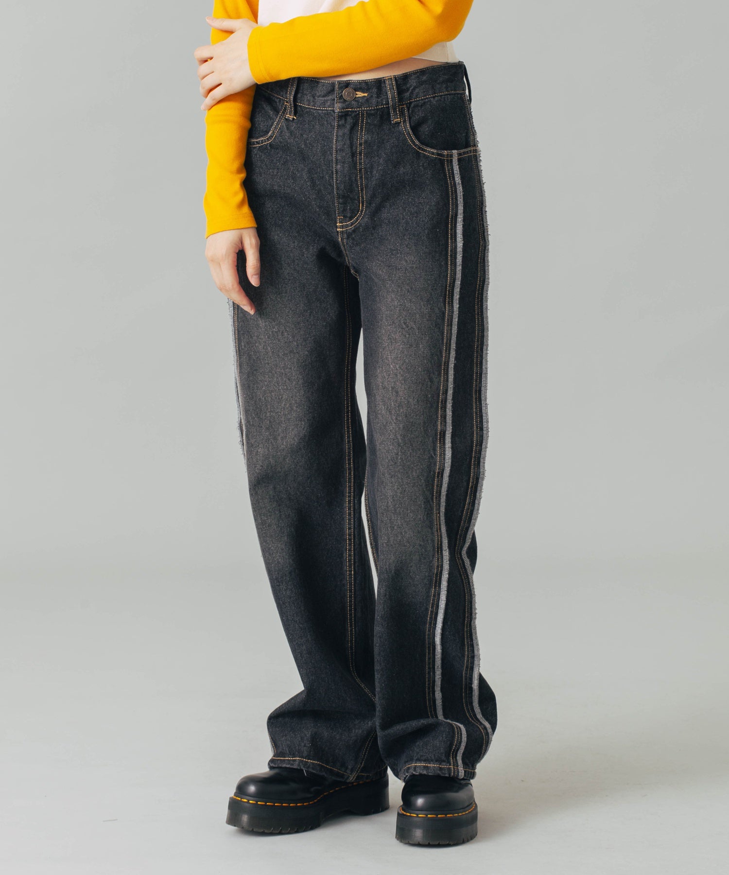 SIDE STRIPE DENIM PANTS