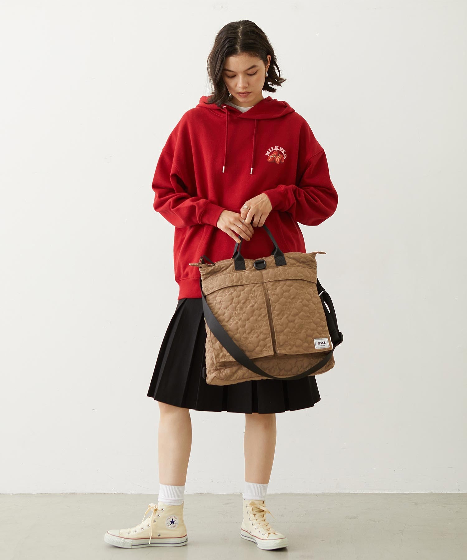 CHERRY QUILTED HELMET BAG