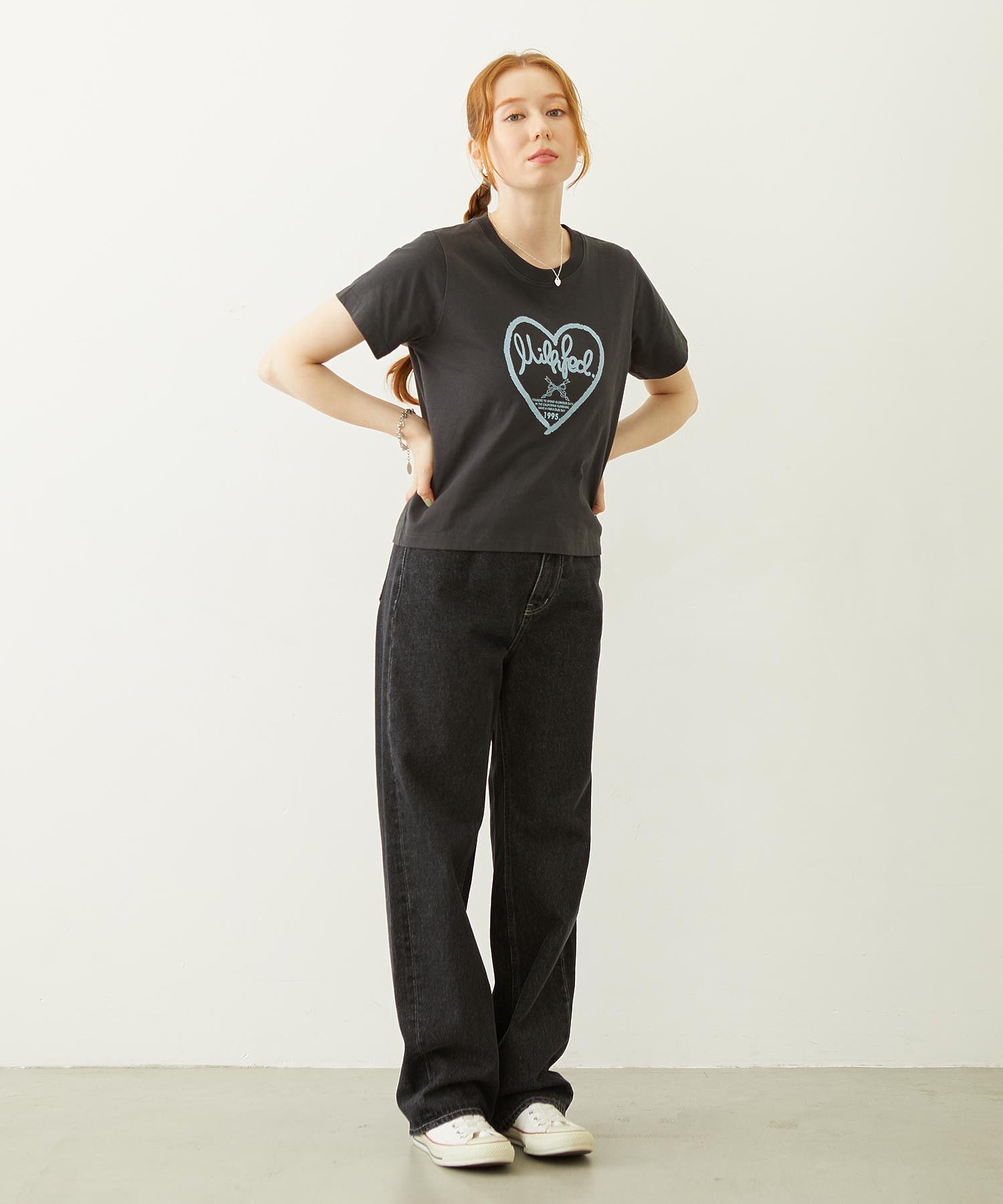 MILKFED. EMBROIDERED DENIM PANTS