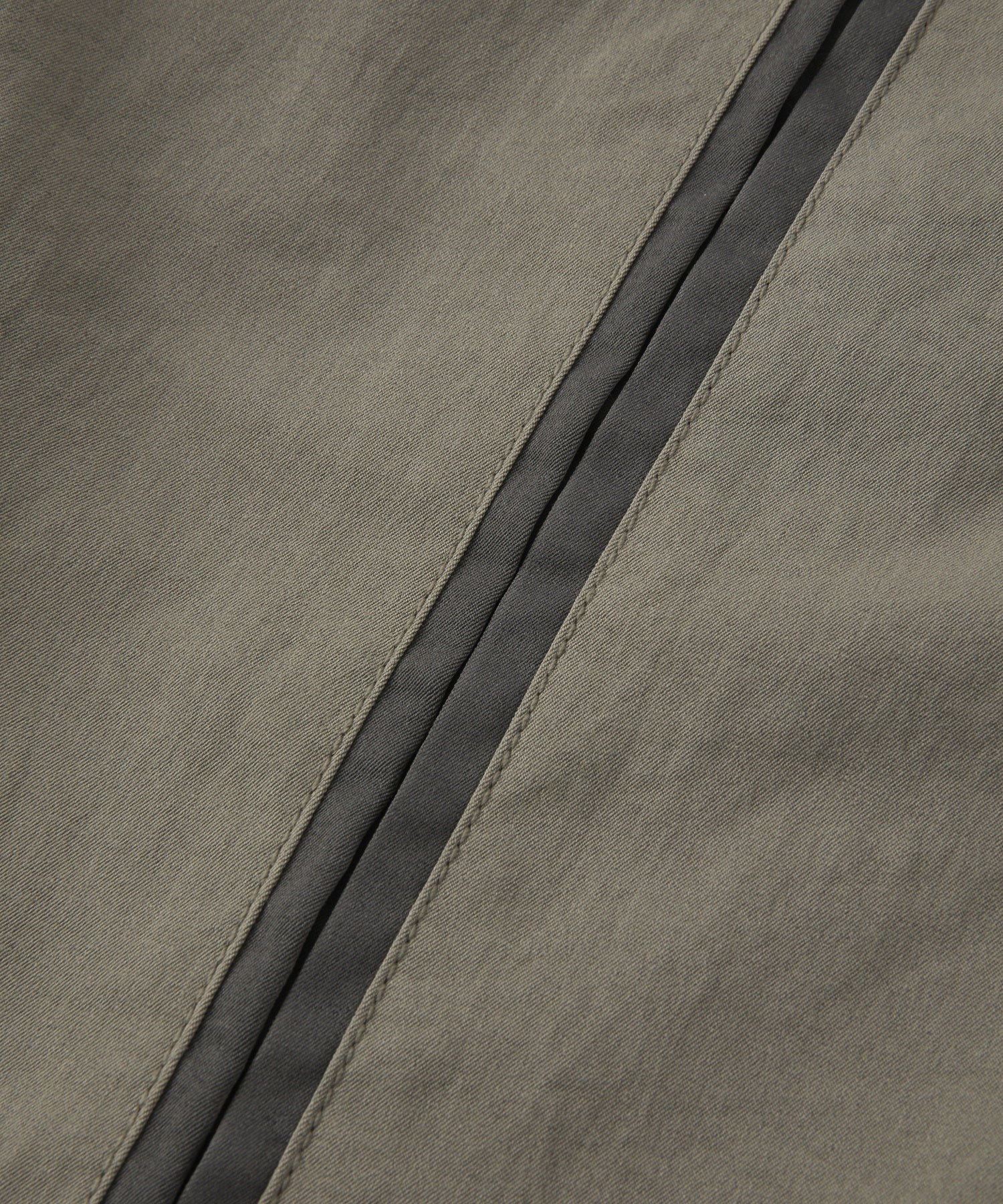 FRONT LINE ZIP UP PANTS