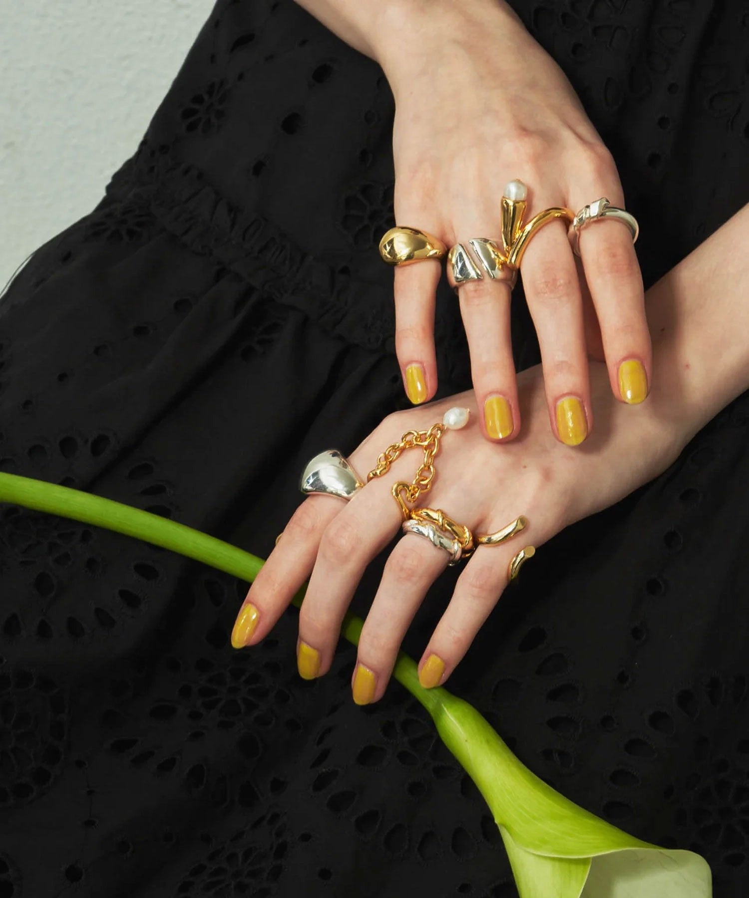 loni/IVY PEARL CHAIN RING