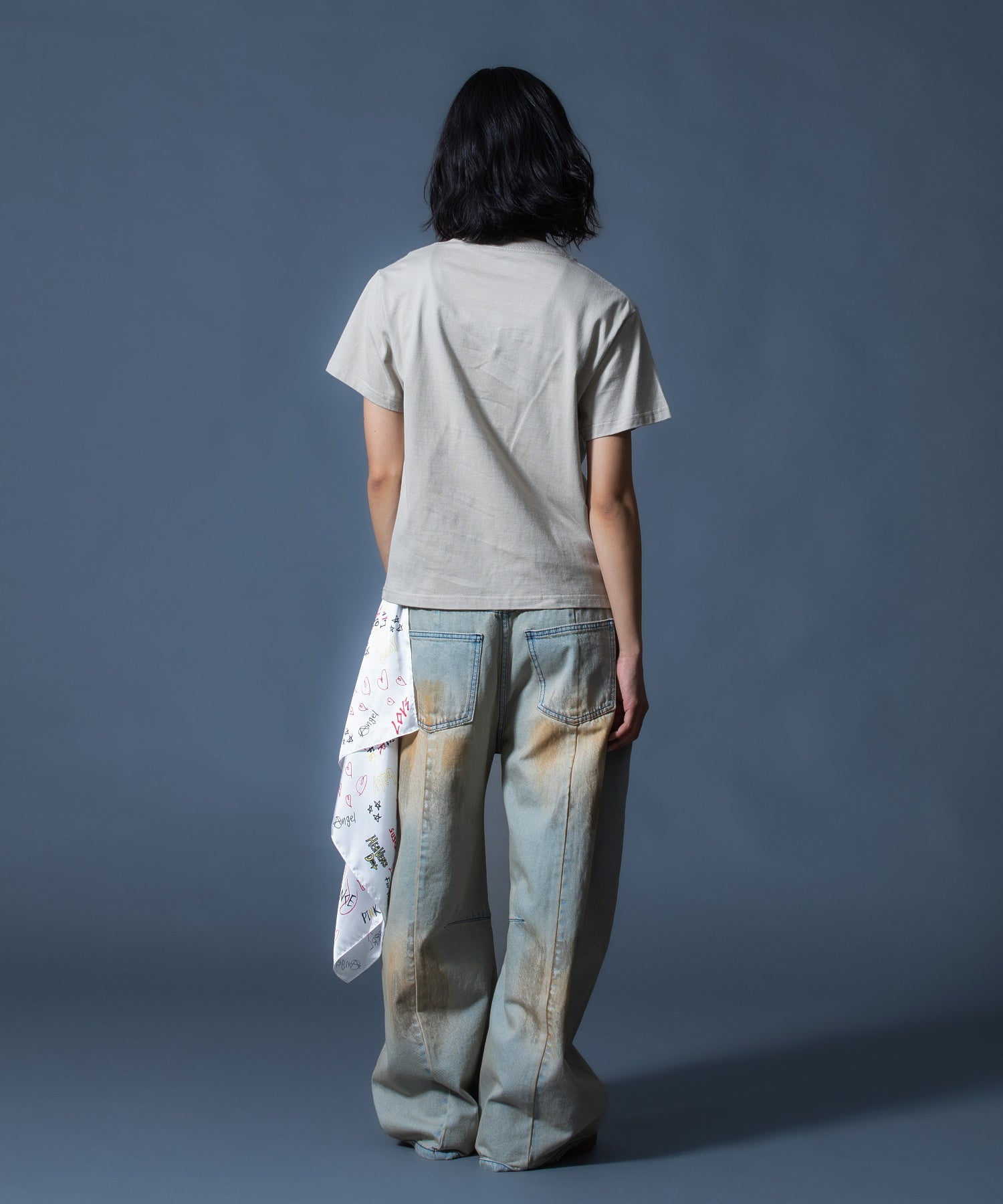 FADED FACE LABEL WIDE BAGGY DENIM PANTS