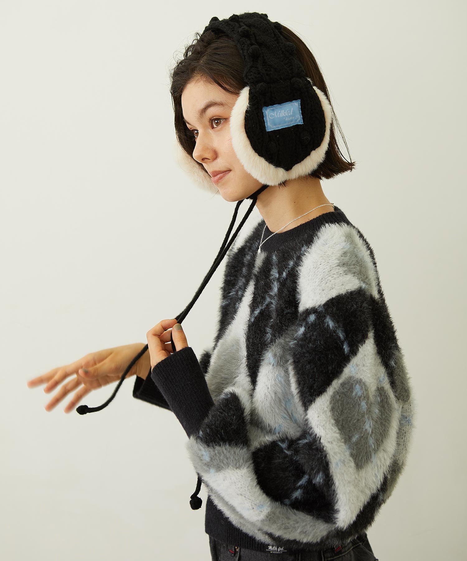 CABLE KNIT EARMUFFS