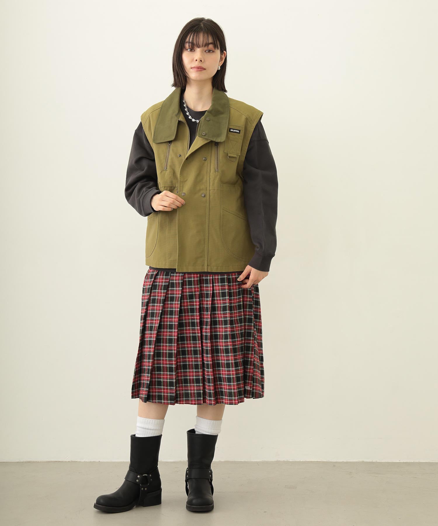 DEFORMED COLLAR DUCK VEST