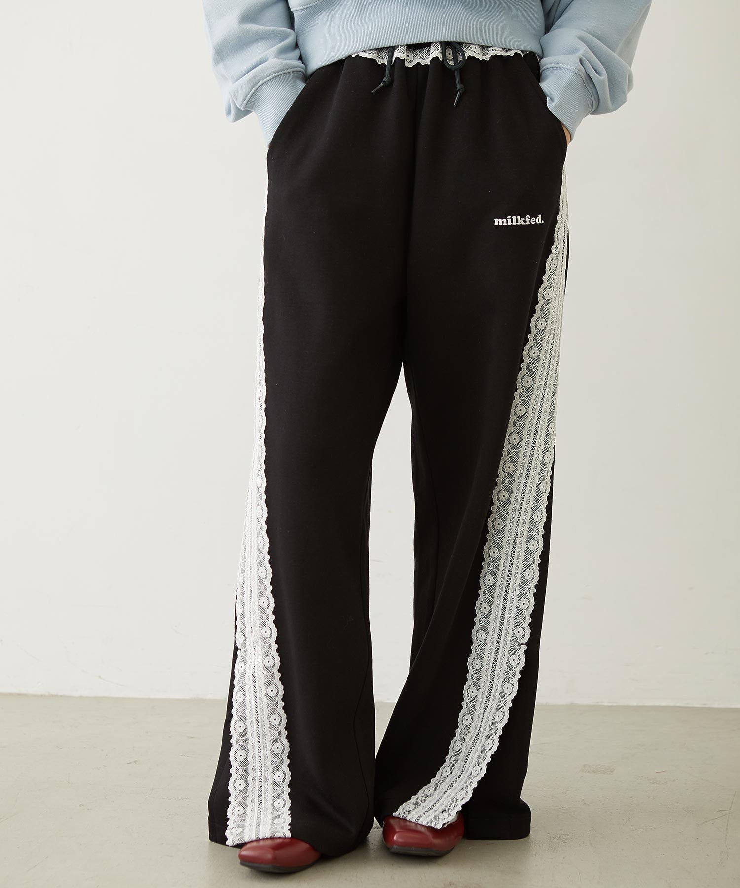 LACE LINE PANTS