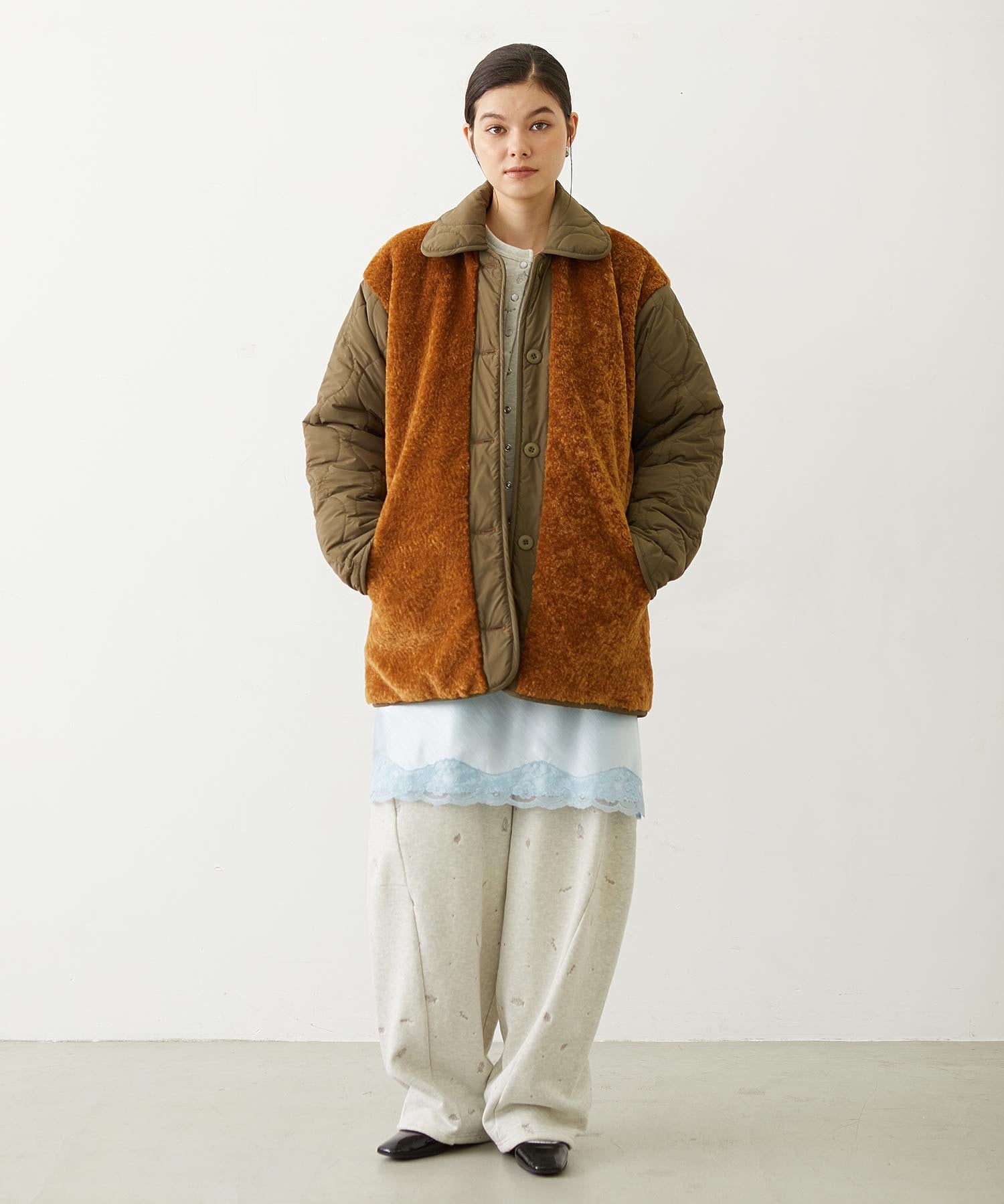 EMBROIDERED ROSE SWEAT WIDE PANTS