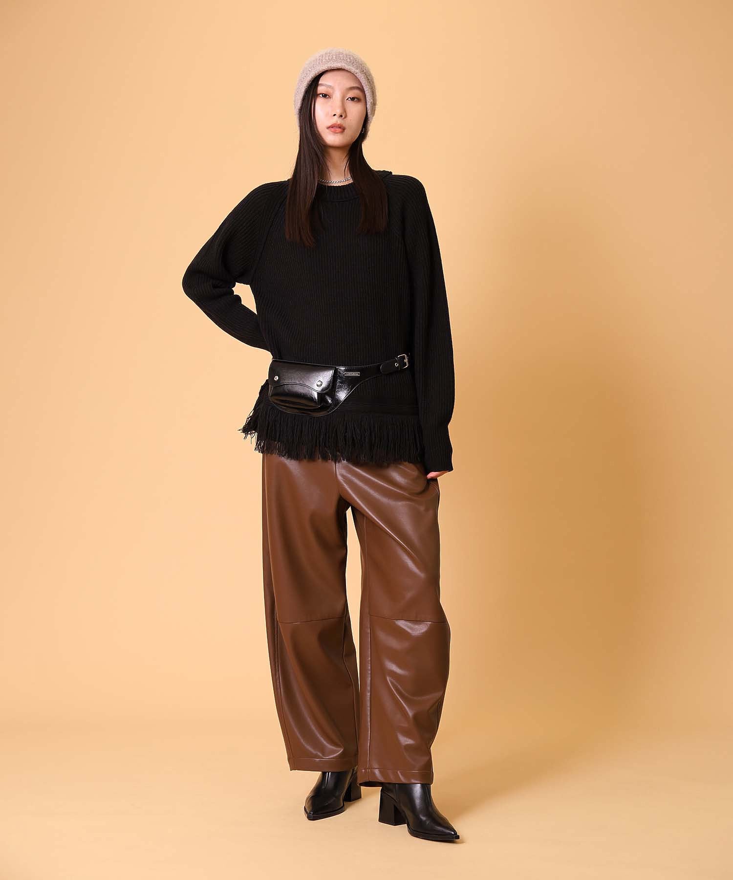 レザーカーブパンツ